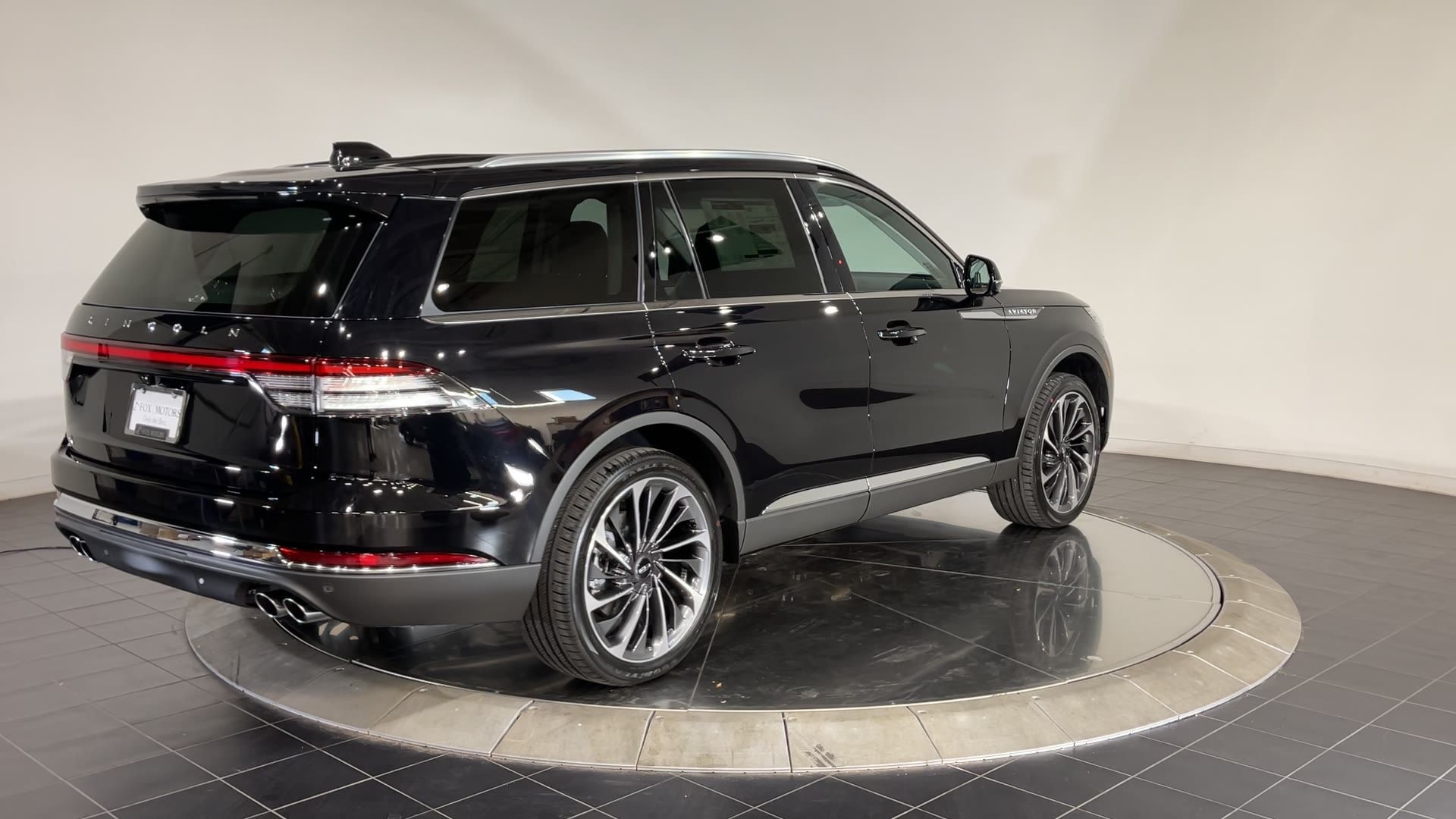 2025 Lincoln Aviator Reserve photo 4