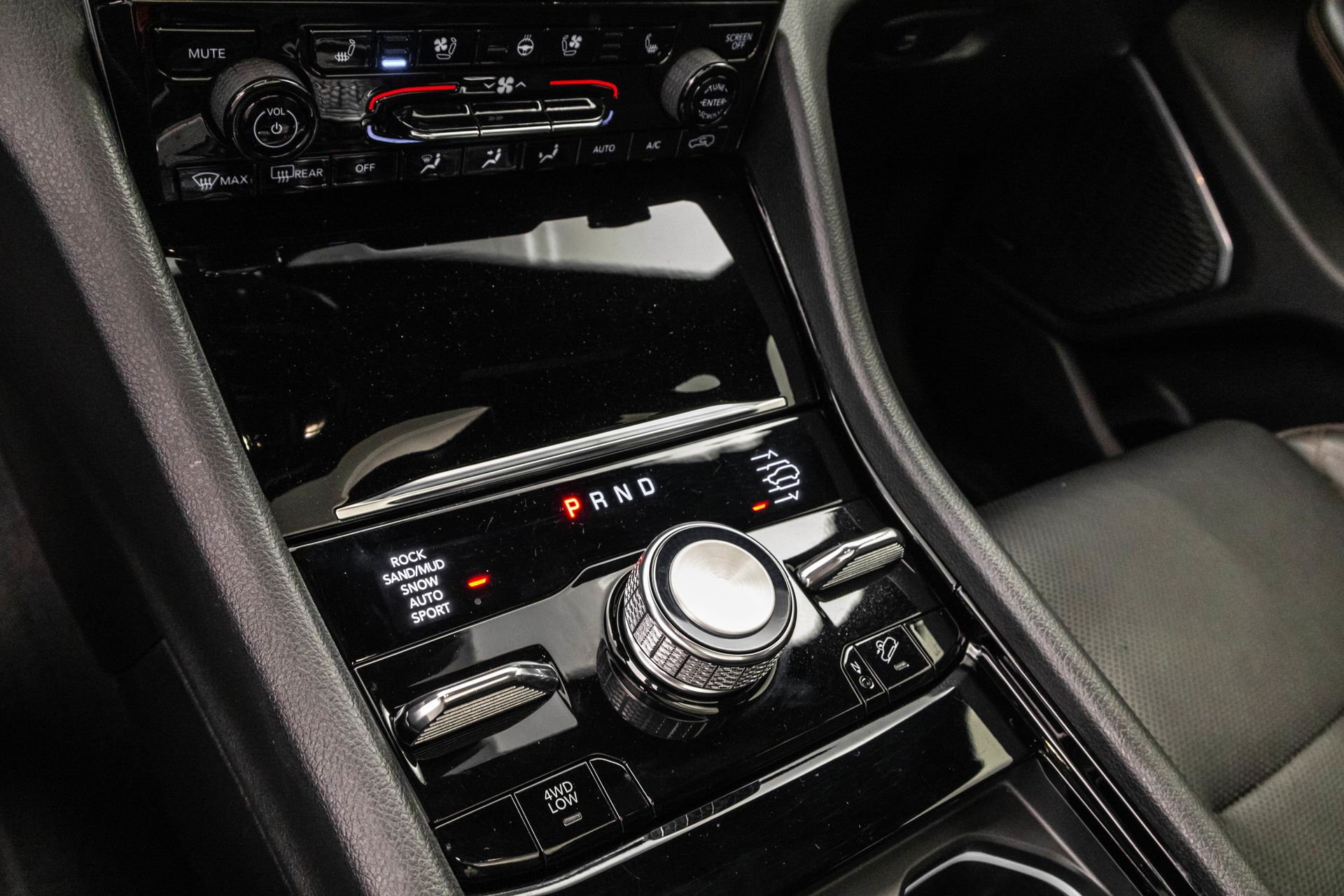 2022 JEEP GRAND CHEROKEE L - Image 28