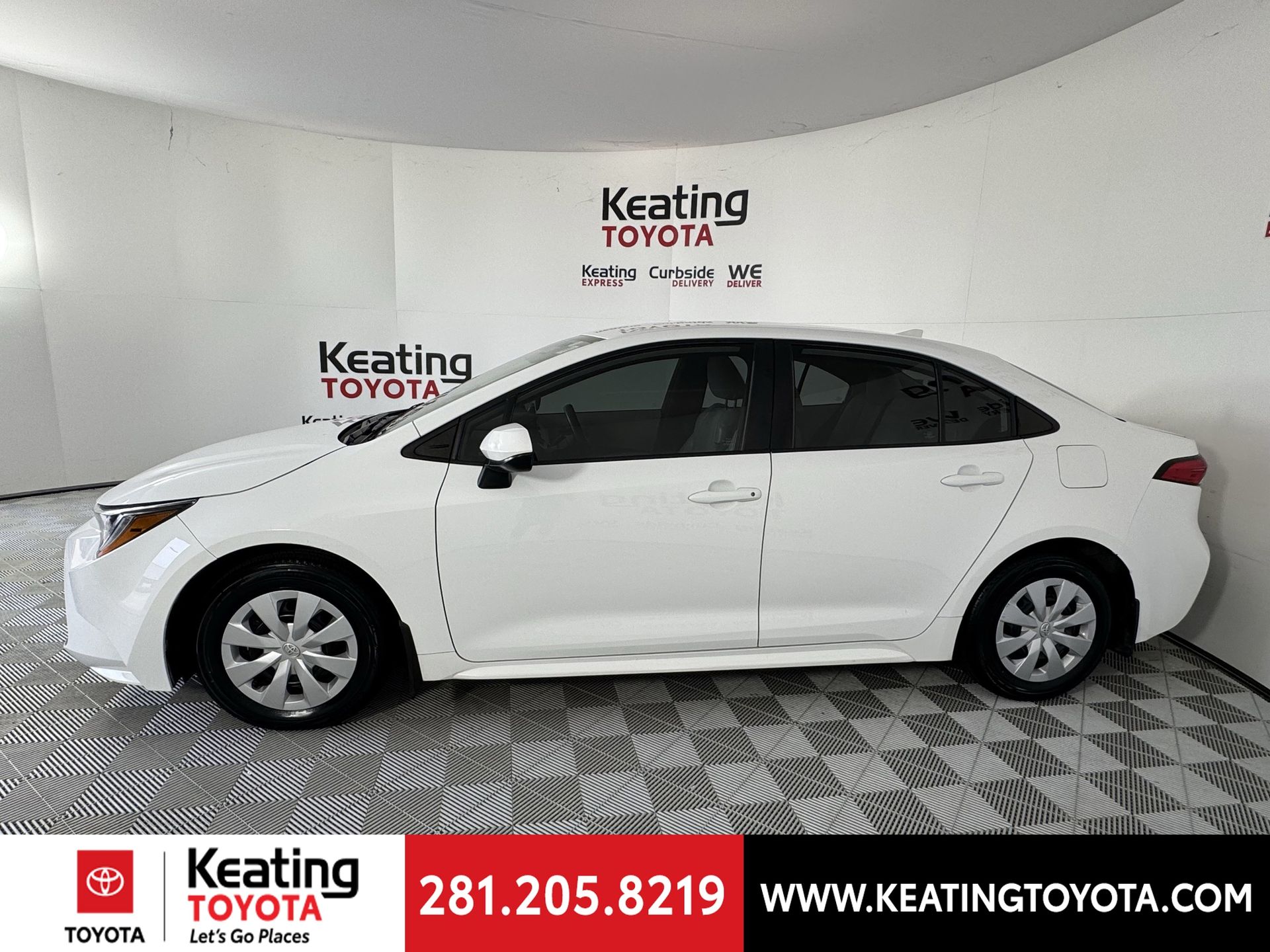 View vehicle photo 6