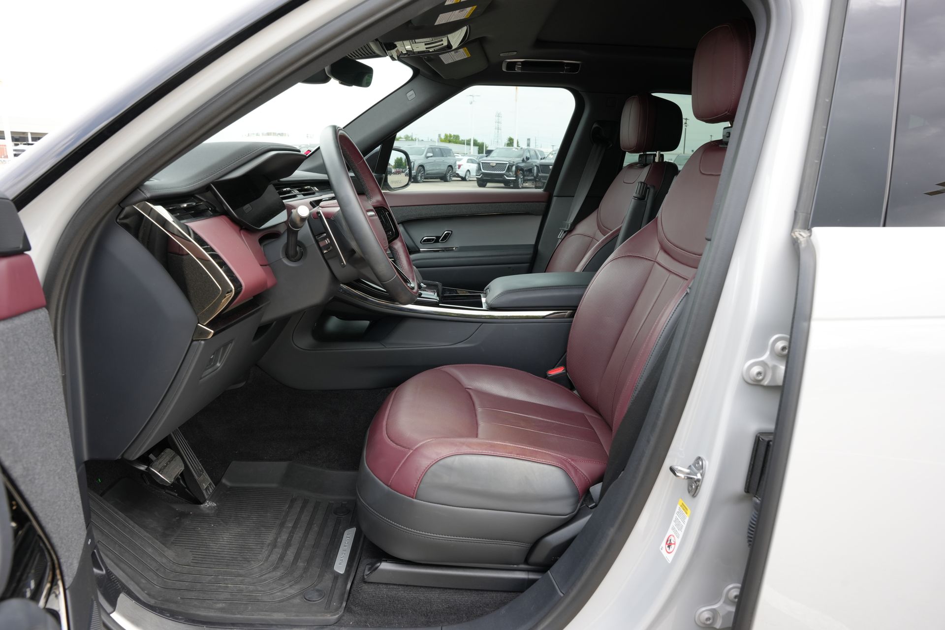 2024 Land Rover Range Rover Sport Dynamic SE  at Ultimate Motorsports