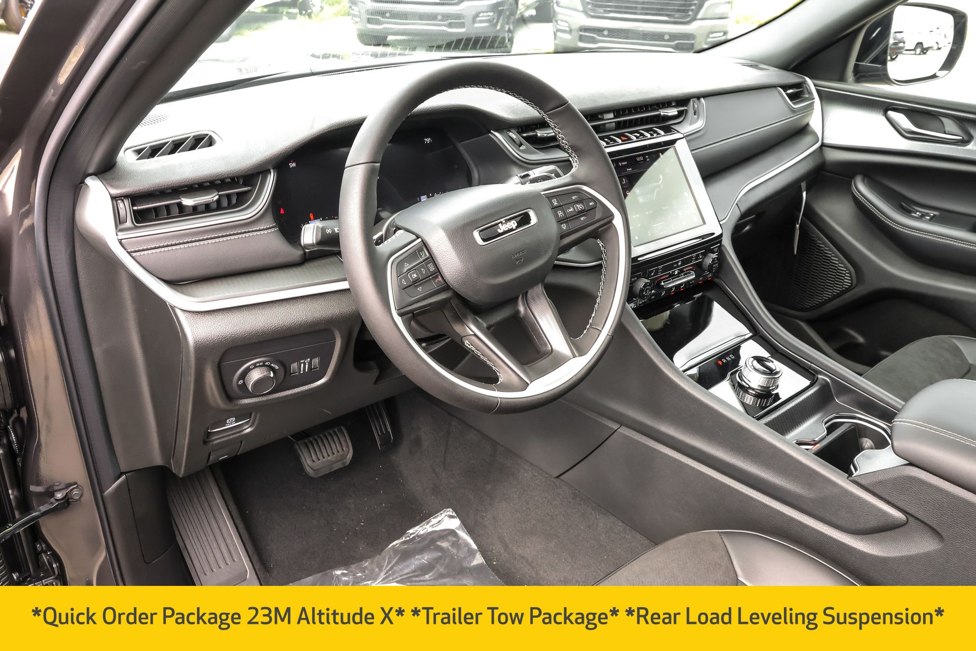 2025 JEEP GRAND CHEROKEE L - Image 4