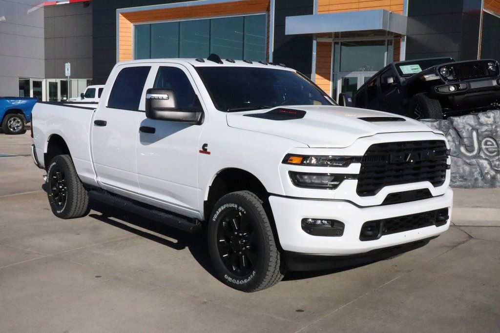 2026 RAM 2500 Tradesman Crew Cab 4WD
