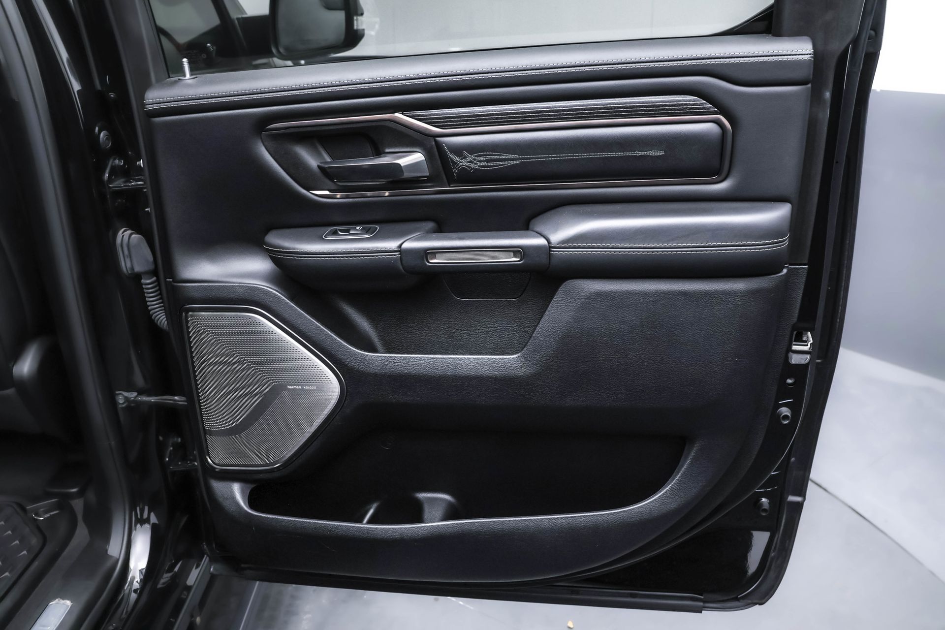 2021 RAM 1500 - Image 39