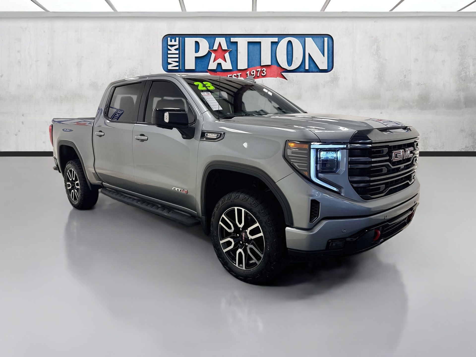 2023 GMC Sierra 1500 AT4