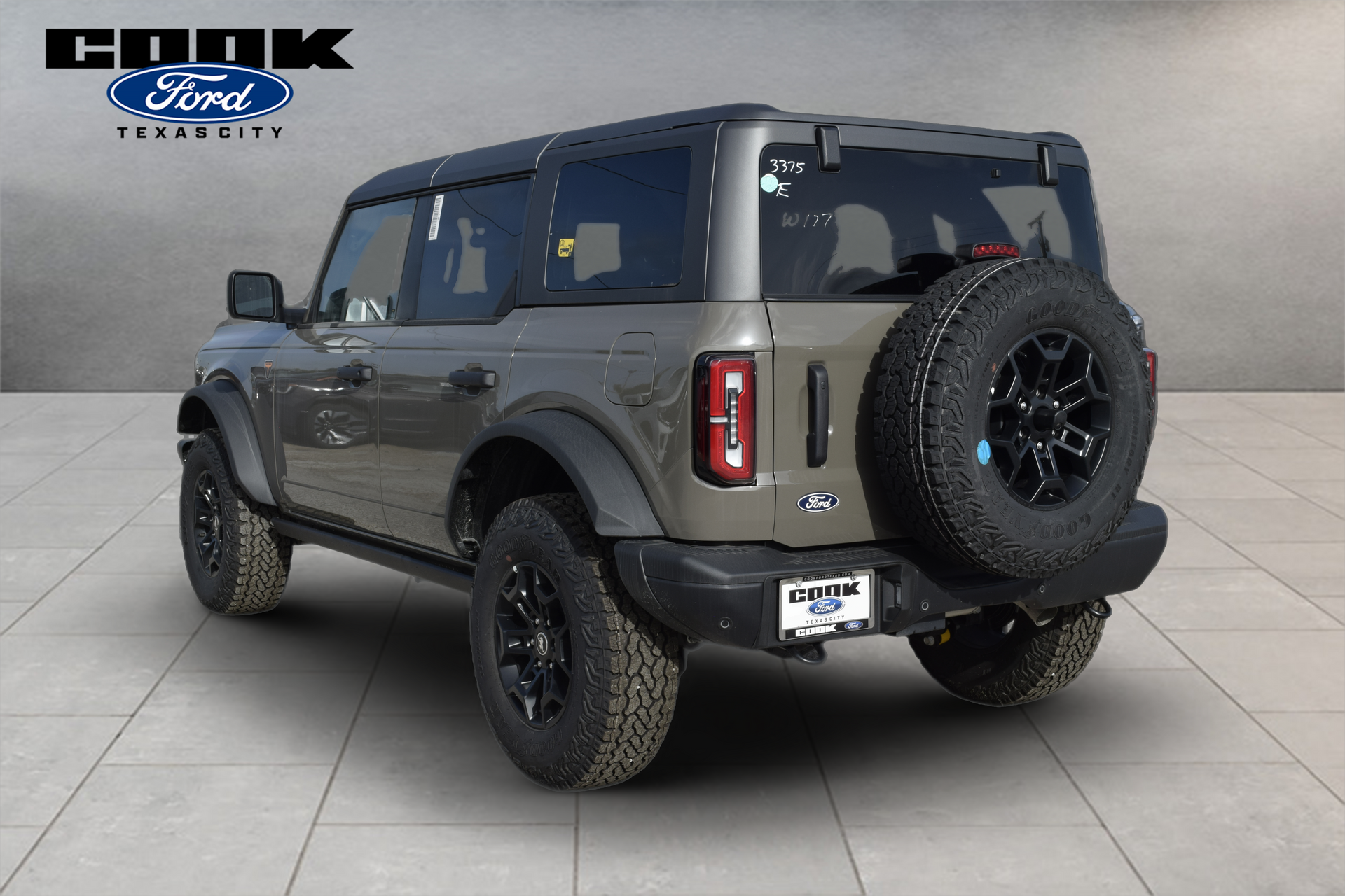 2026 Ford Bronco Badlands Gray at Big Star Chrysler Jeep Dodge Ram 