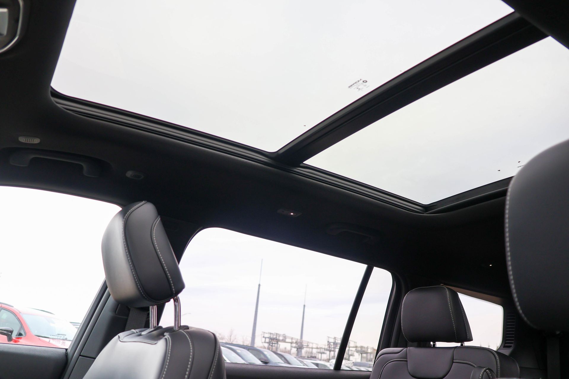 2026 JEEP GRAND CHEROKEE L - Image 8