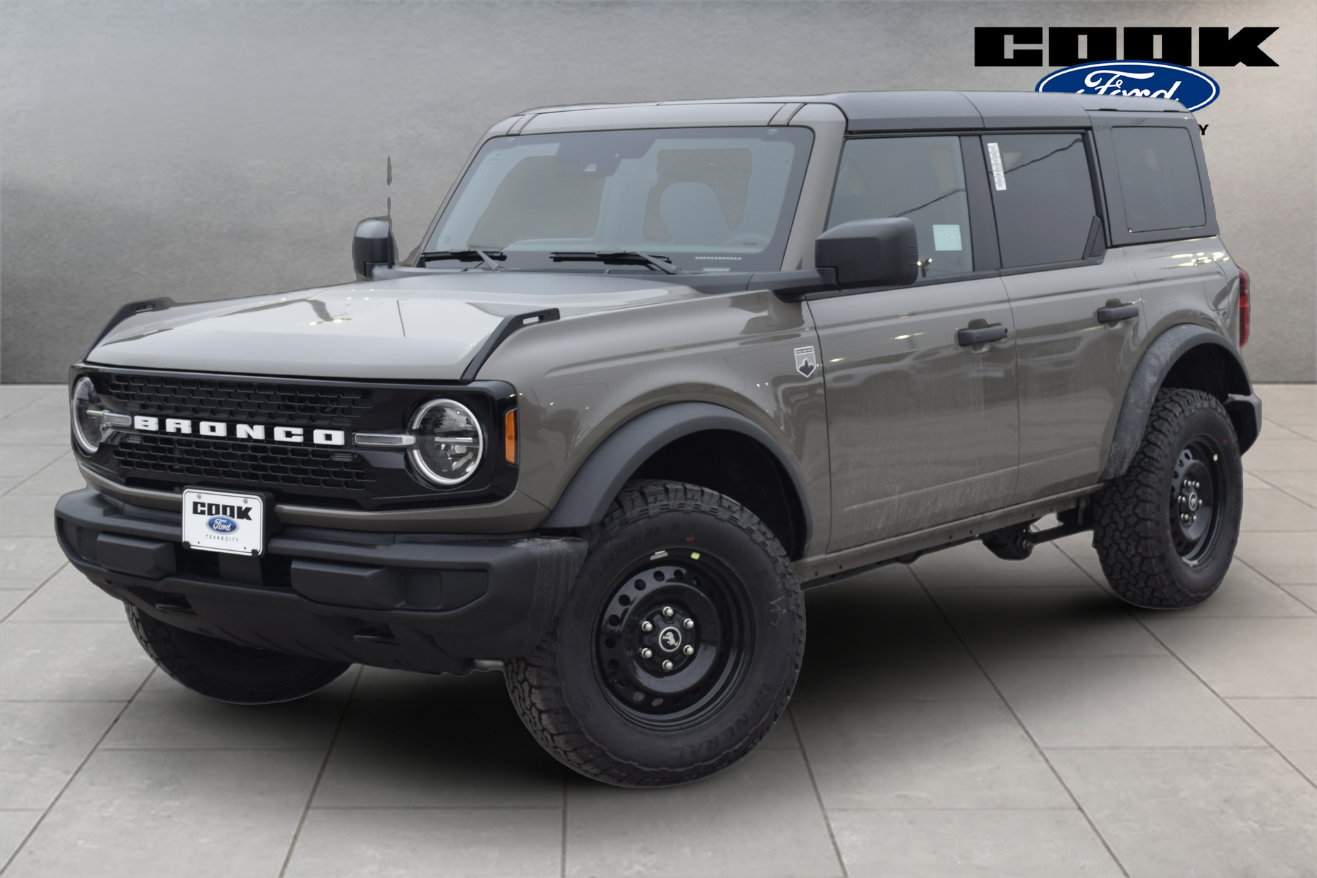 2026 Ford Bronco Big Bend Gray at Wharton Ford