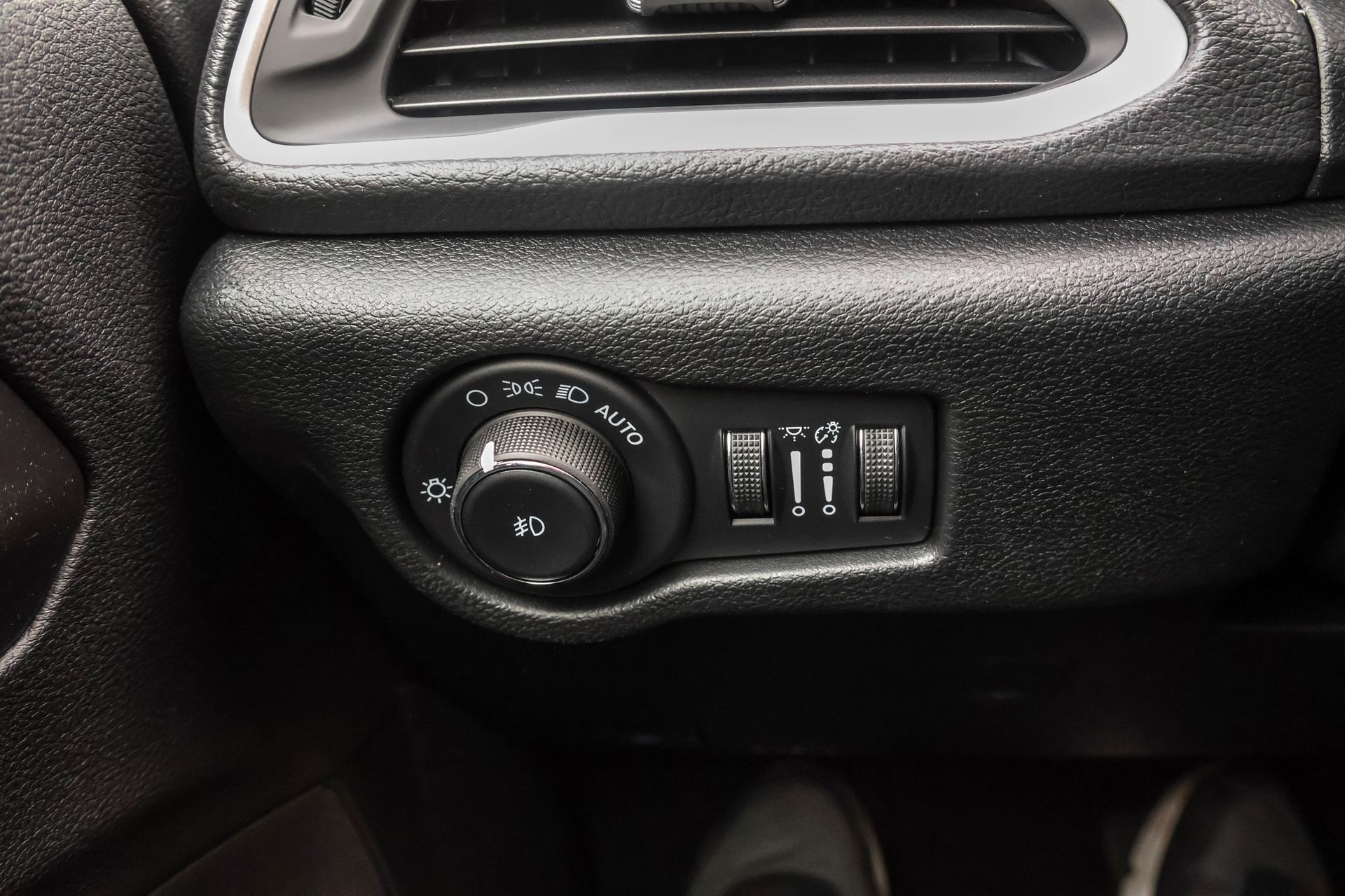 2026 CHRYSLER PACIFICA - Image 28