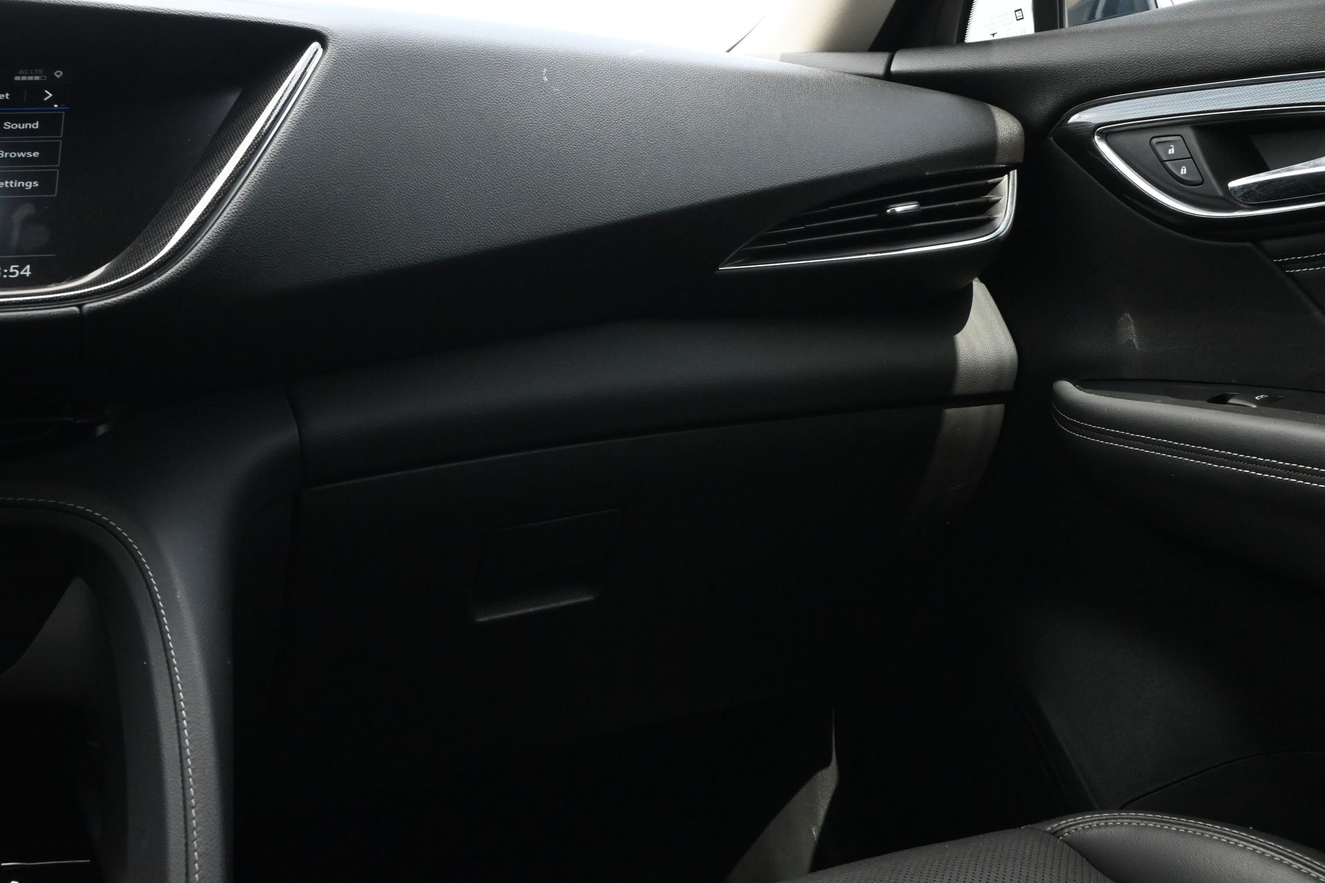 2023 Buick Envision Essence - 8