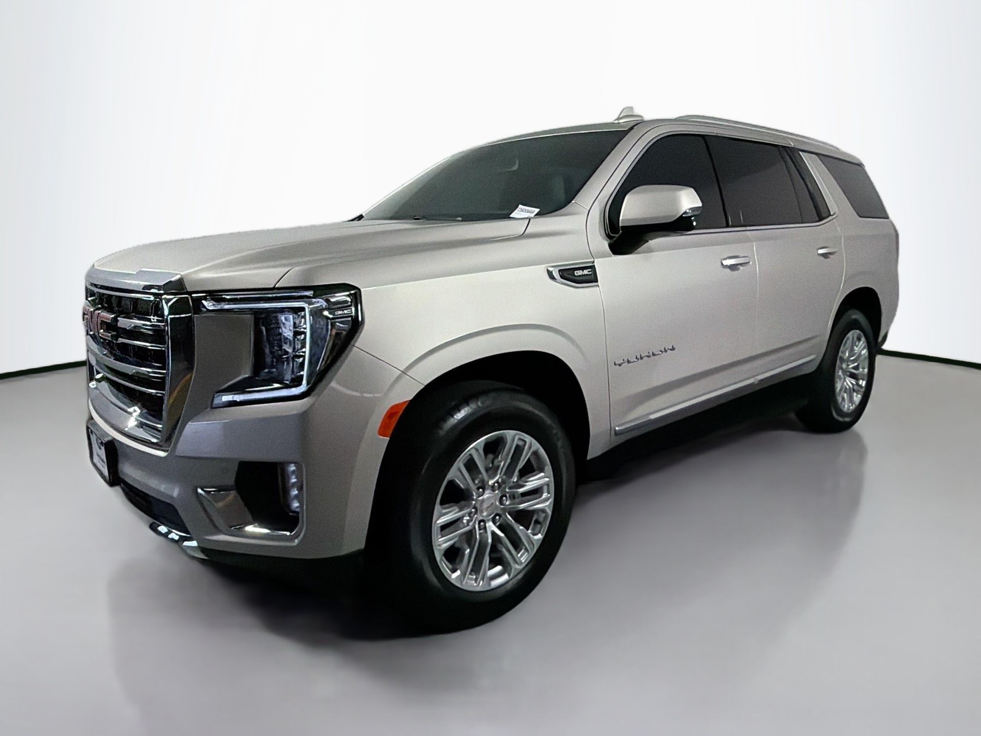 Brown (Pearl Beige Metallic) 2024 GMC Yukon SLT 4WD SUV / Crossover Four-Wheel Drive