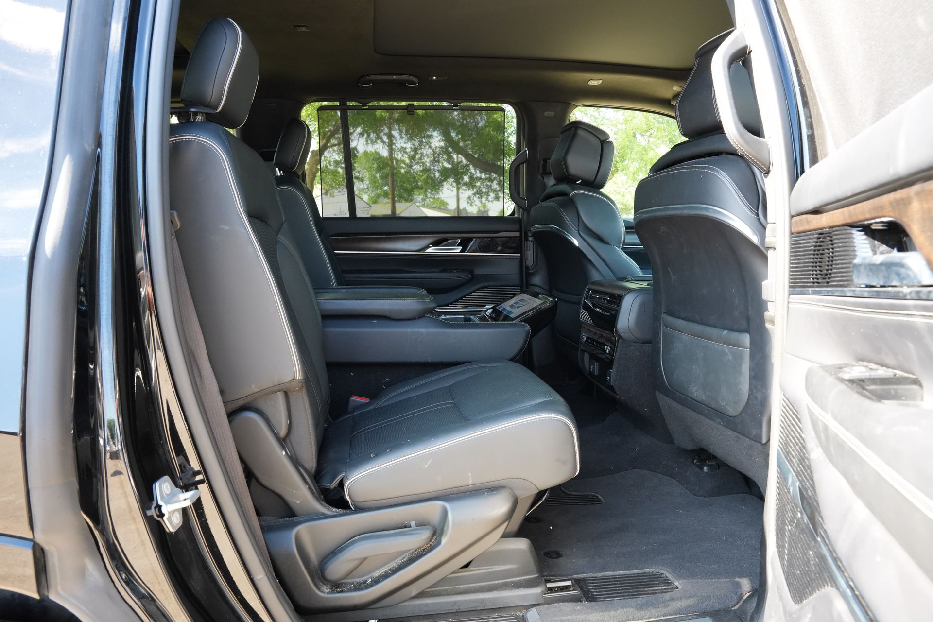 2022 Jeep Grand Wagoneer Series II Black at River Oaks CDJR