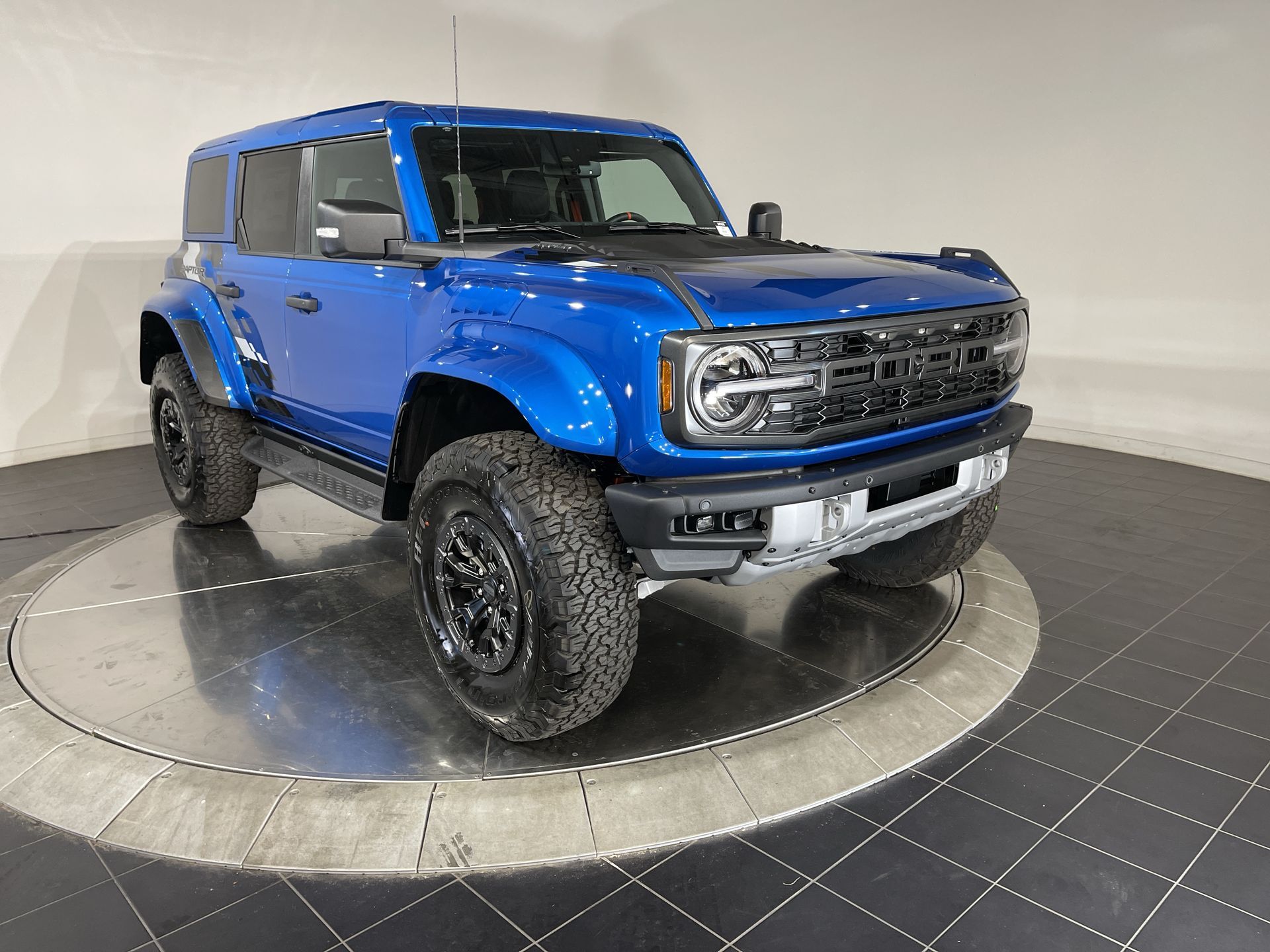 2024 Ford Bronco Raptor 14