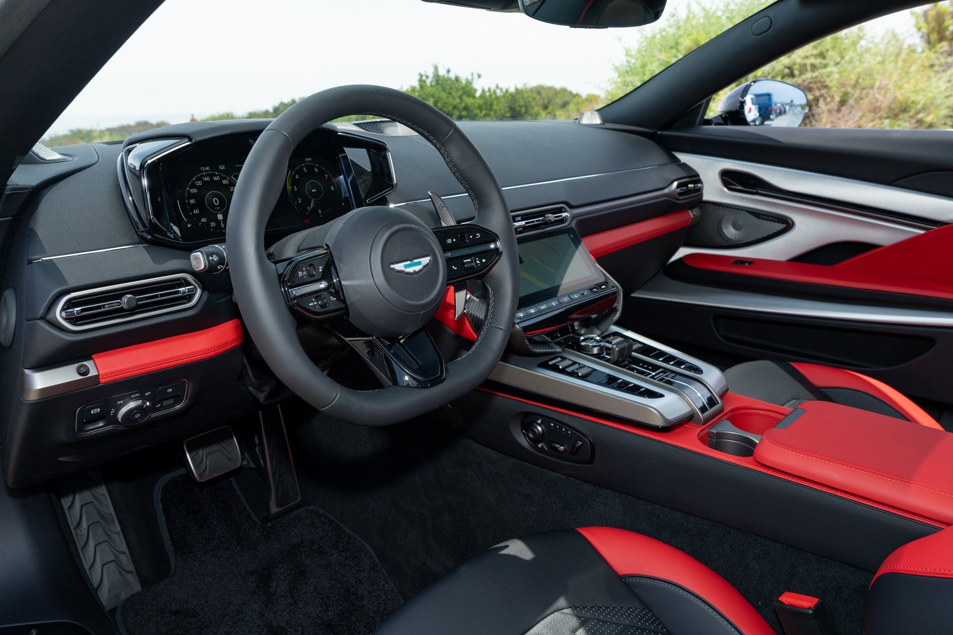 2025 Aston Martin Vanquish Base - Photo 14