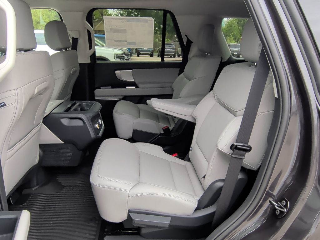 2026 Ford Expedition Active - 10