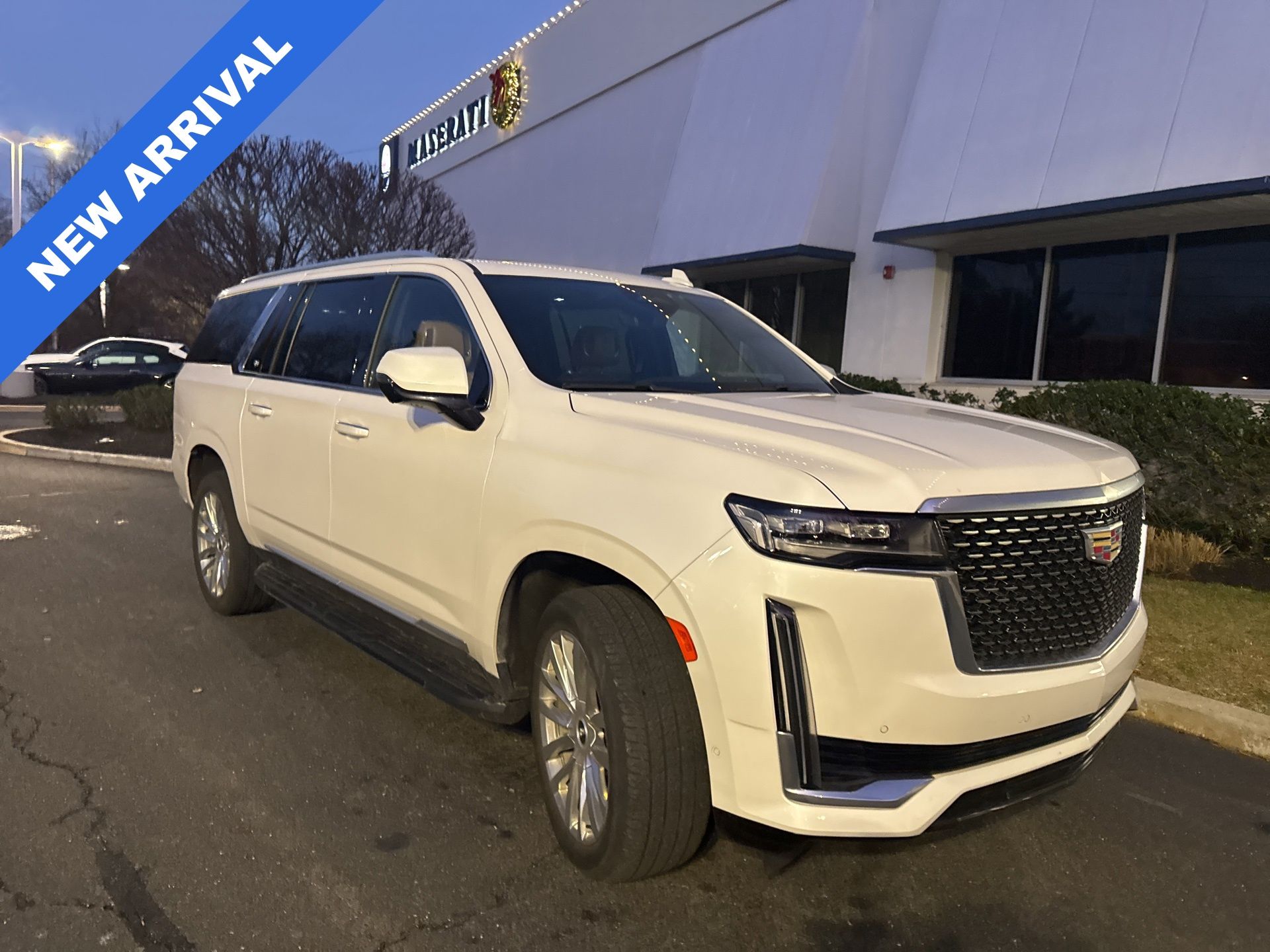 2022 Cadillac Escalade ESV Premium