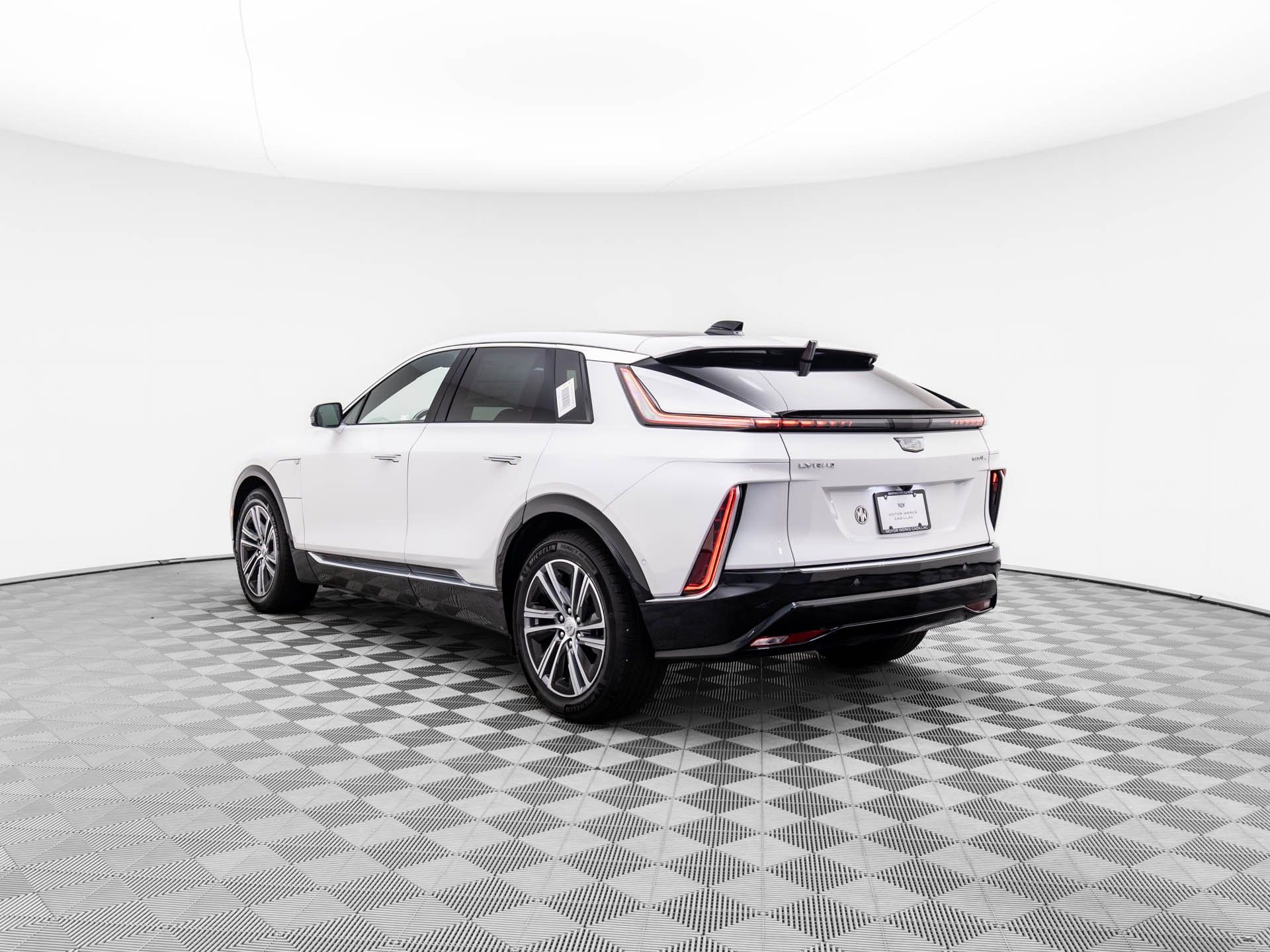 2025 Cadillac LYRIQ Luxury photo