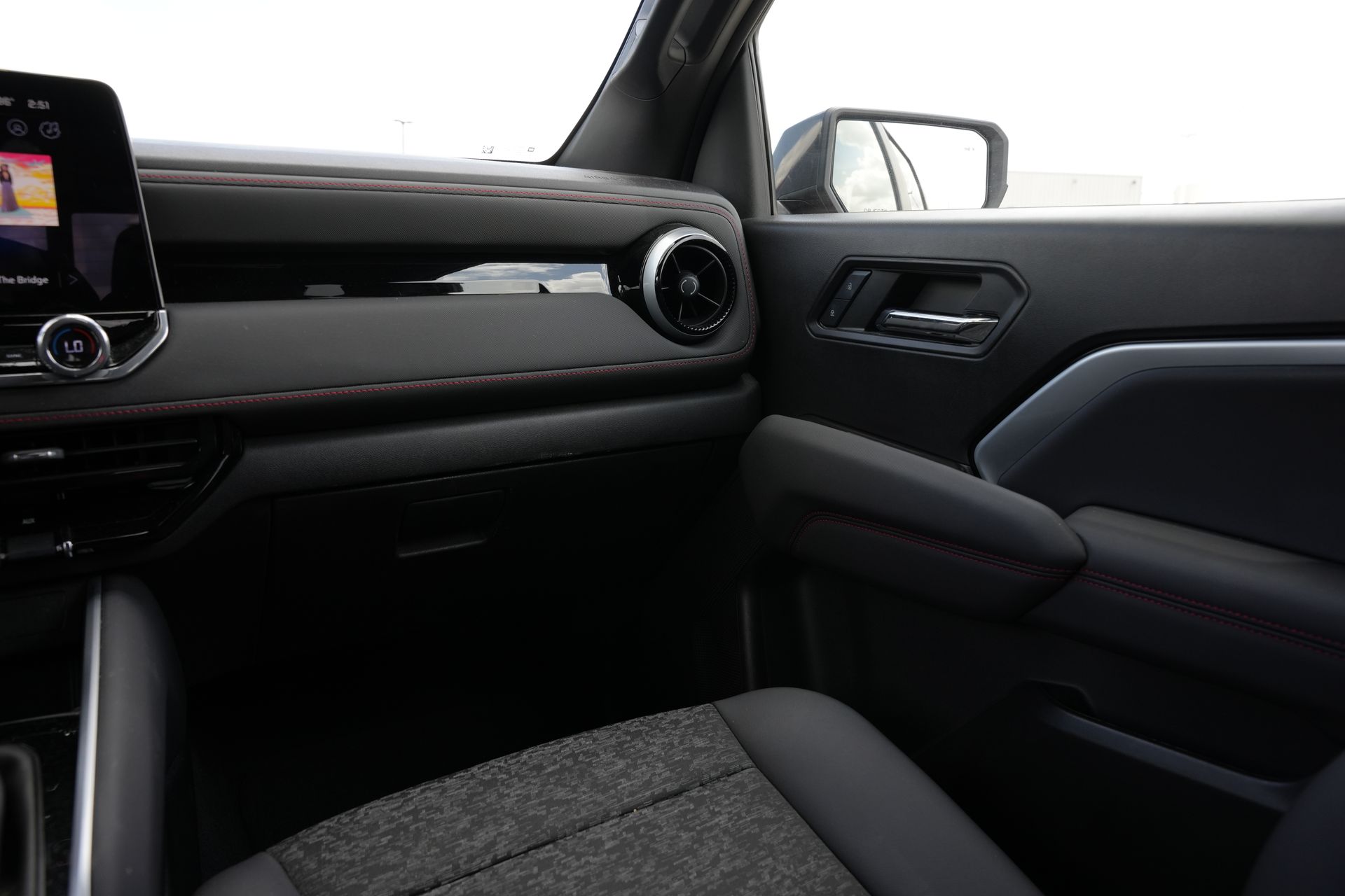 2024 Chevrolet Colorado Z71 - 8