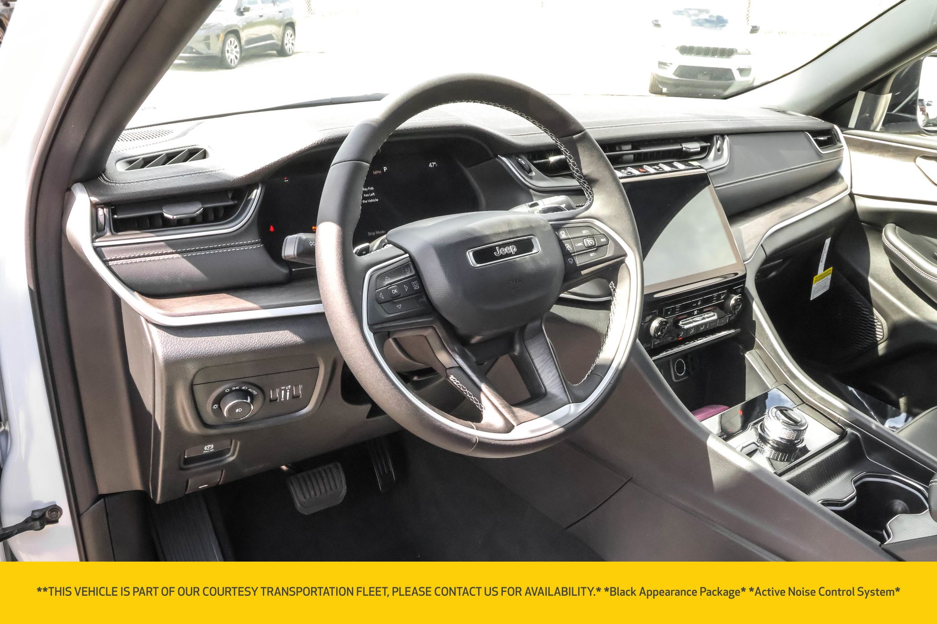 2025 JEEP GRAND CHEROKEE - Image 4