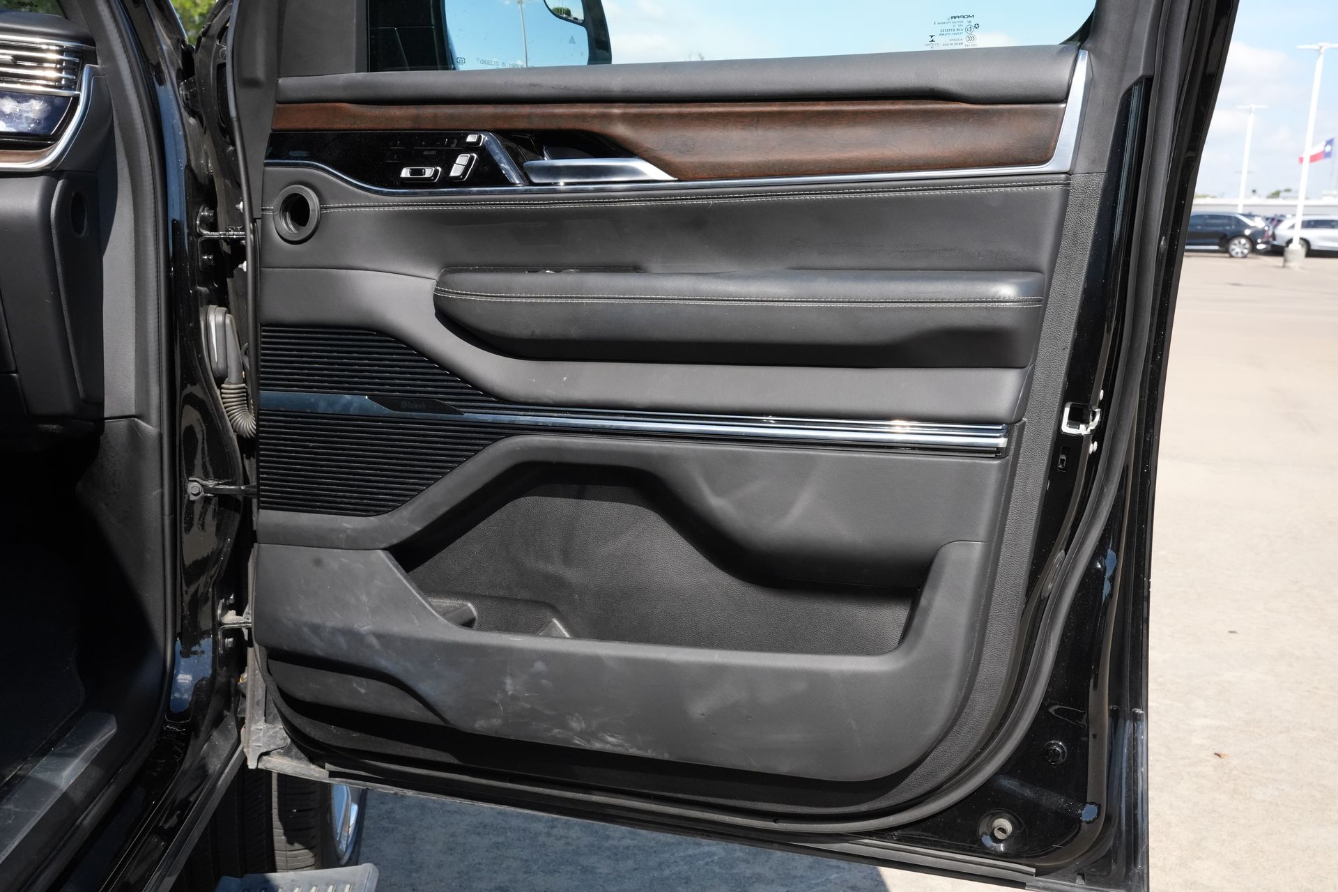 2022 Jeep Grand Wagoneer Series II Black at River Oaks CDJR