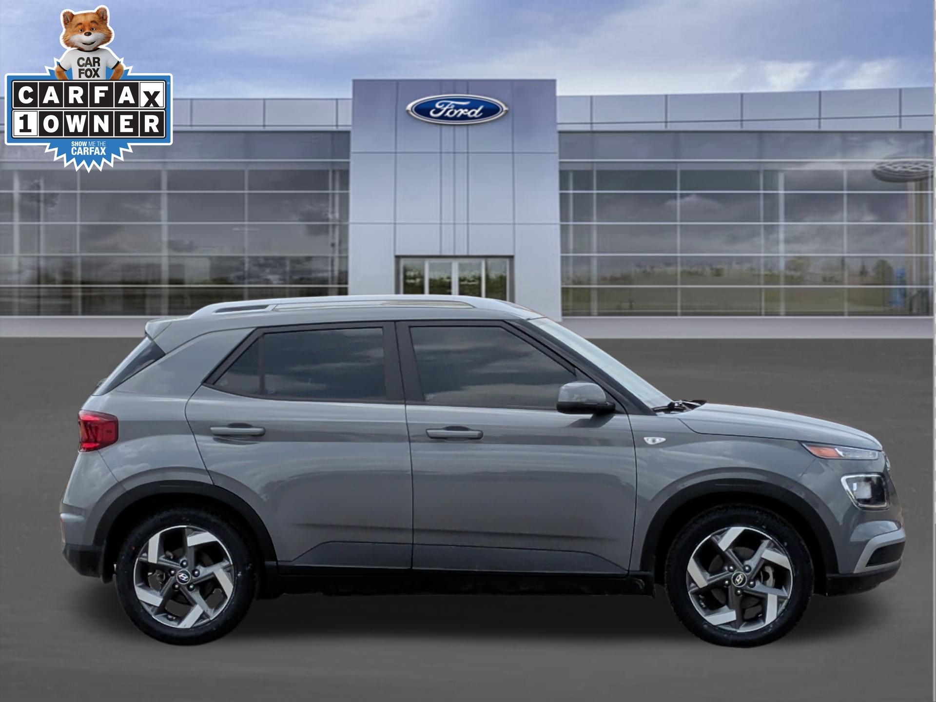 2023 Hyundai Venue SEL - 6