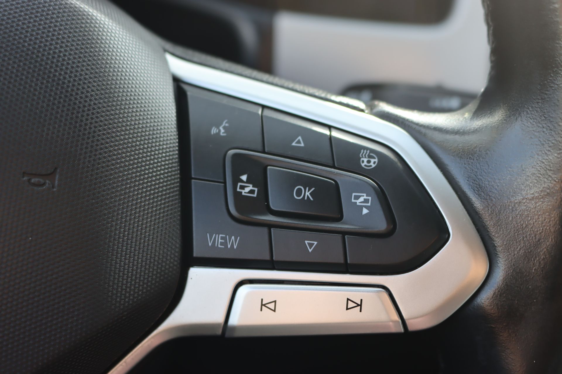 2021 Volkswagen Atlas SEL photo