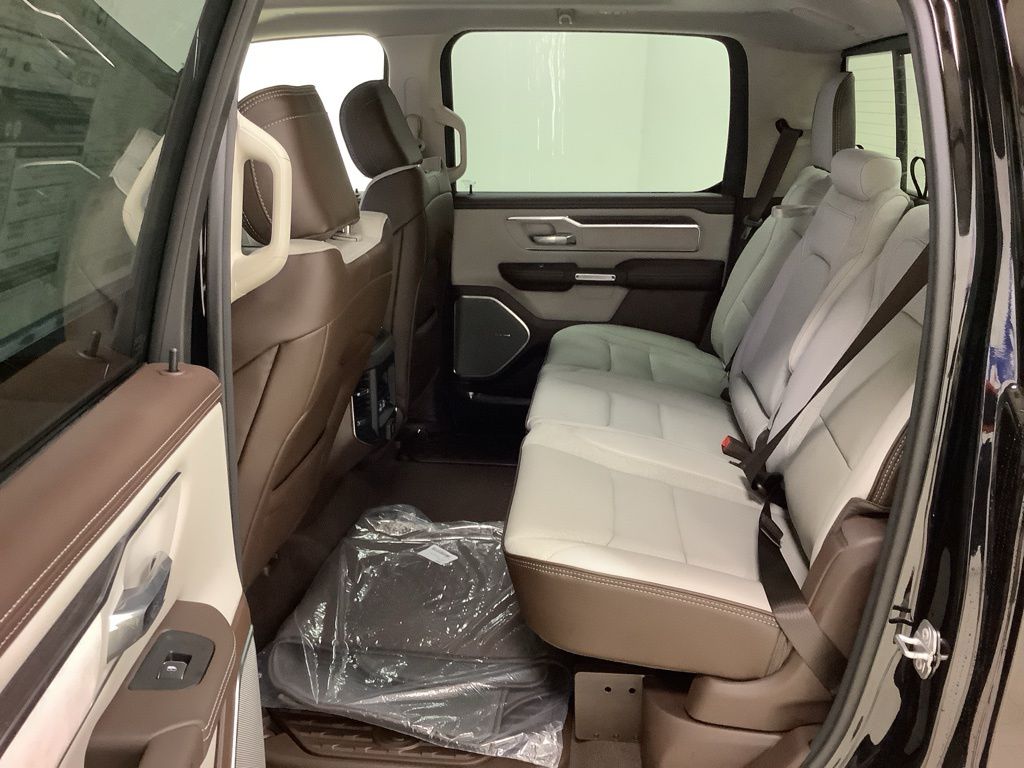 2025 RAM 1500 Laramie - Photo 19