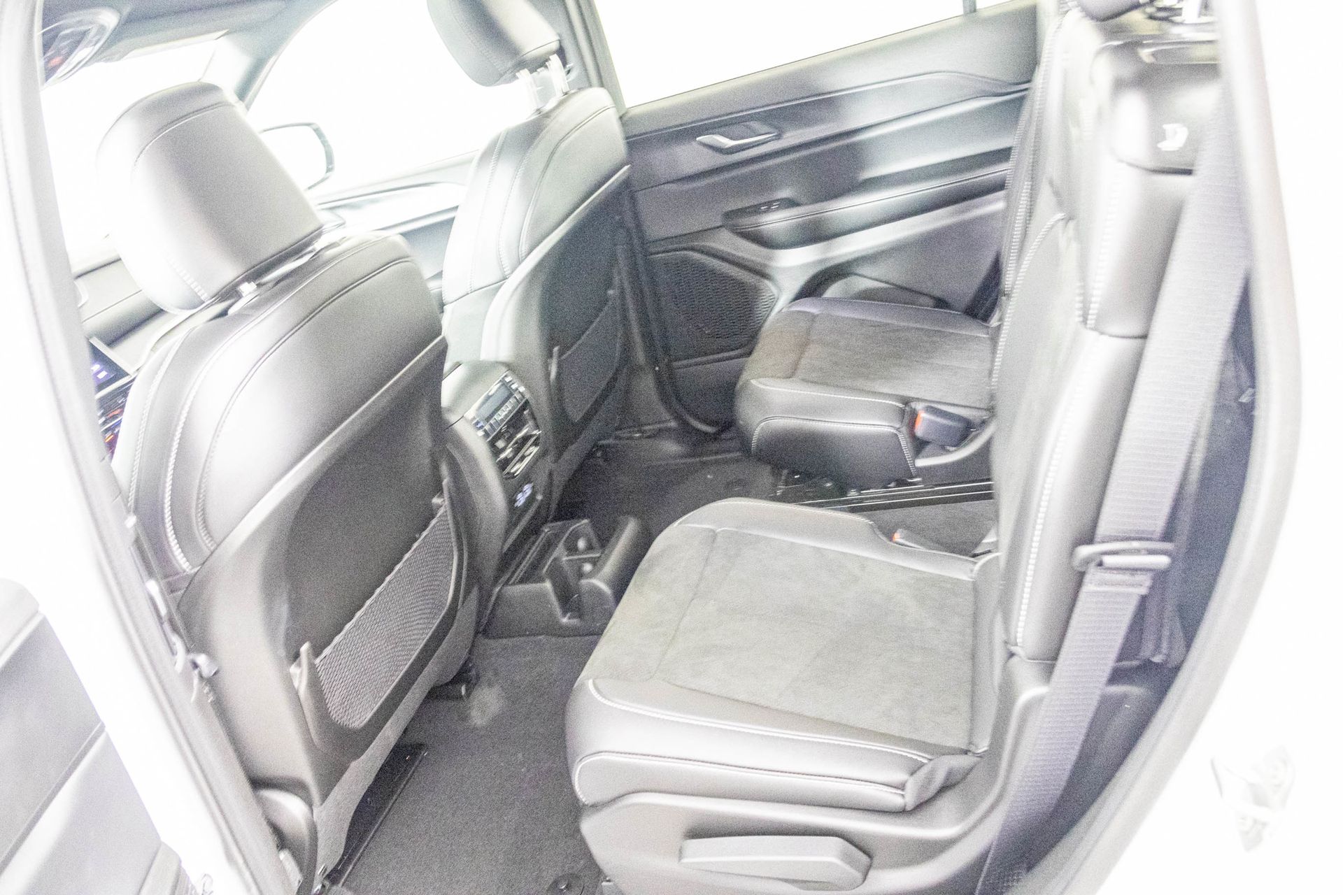 2025 JEEP GRAND CHEROKEE L - Image 27