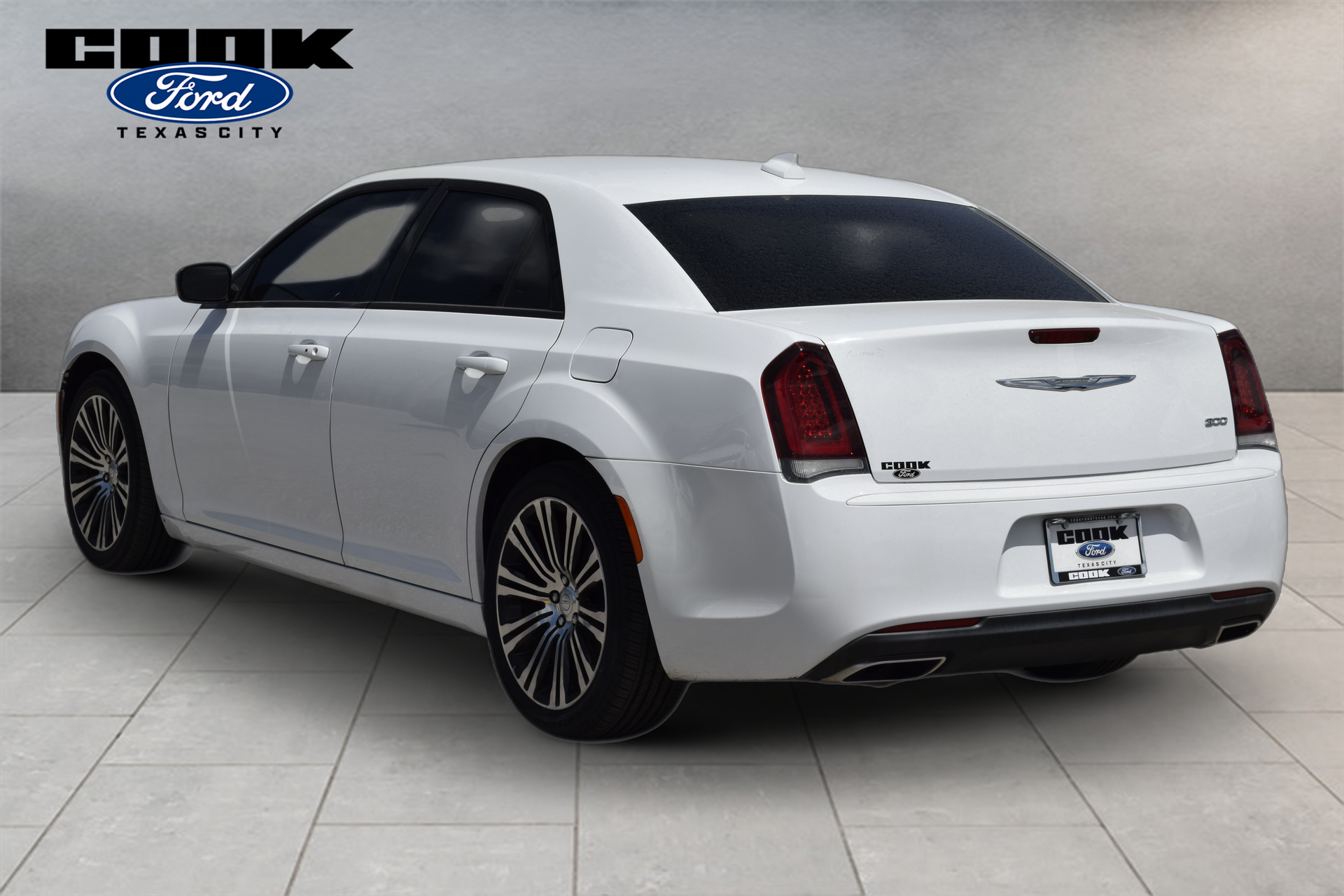 2019 Chrysler 300 Touring White at North Houston Mitsubishi