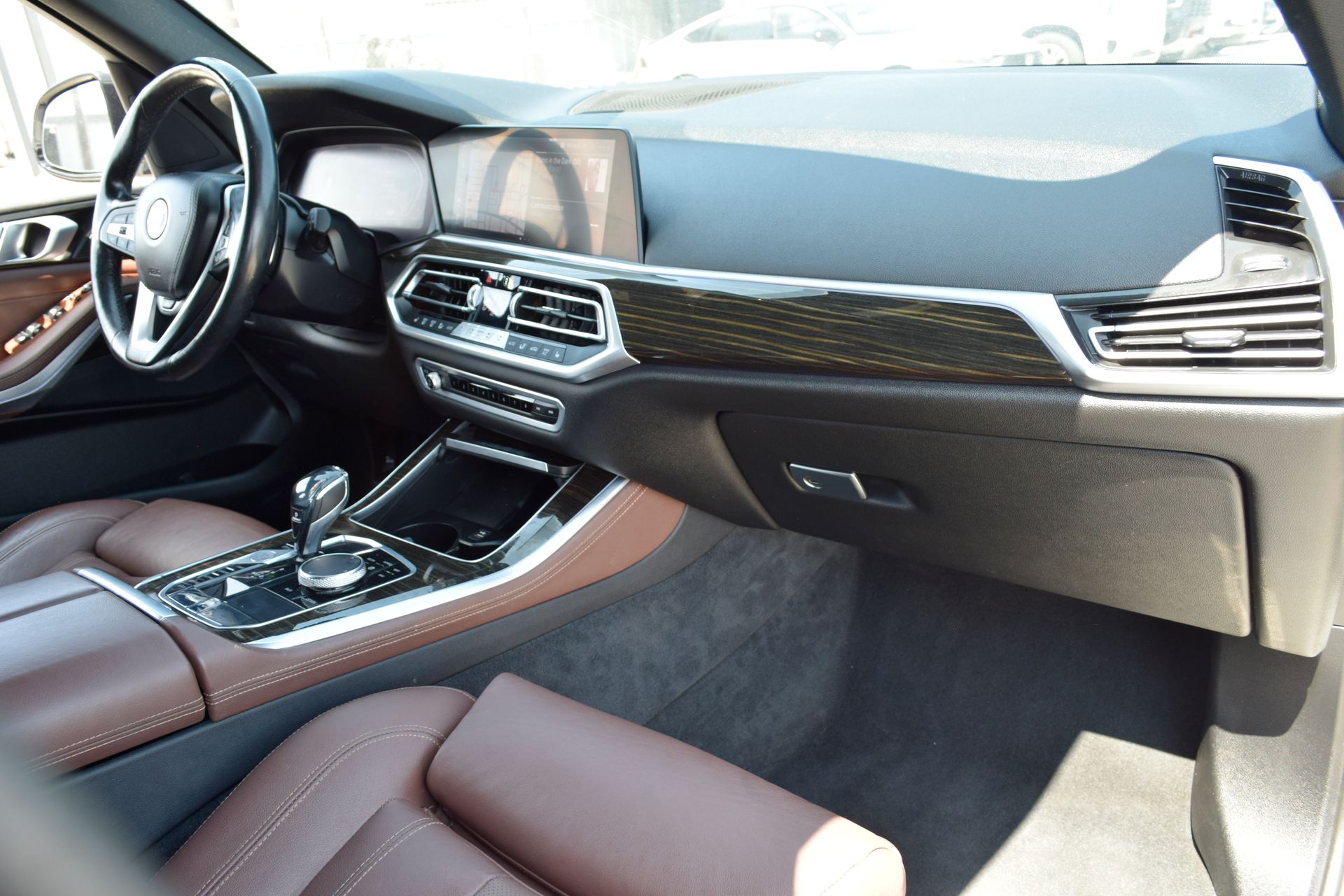 2019 BMW X5 xDrive40i White at Ultimate Motorsports