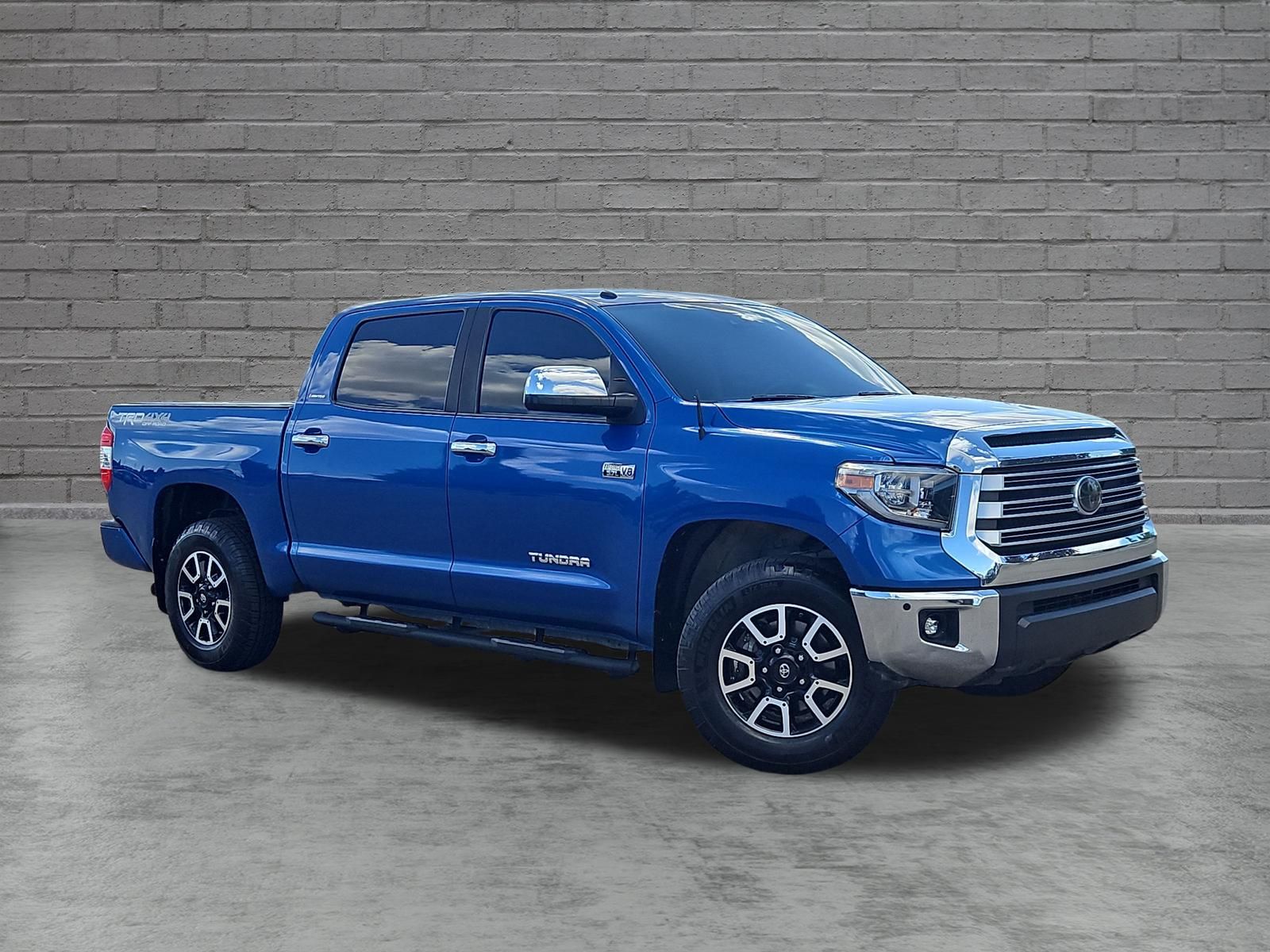  2018 Toyota Tundra Limited CrewMax 5.7L 4WD   