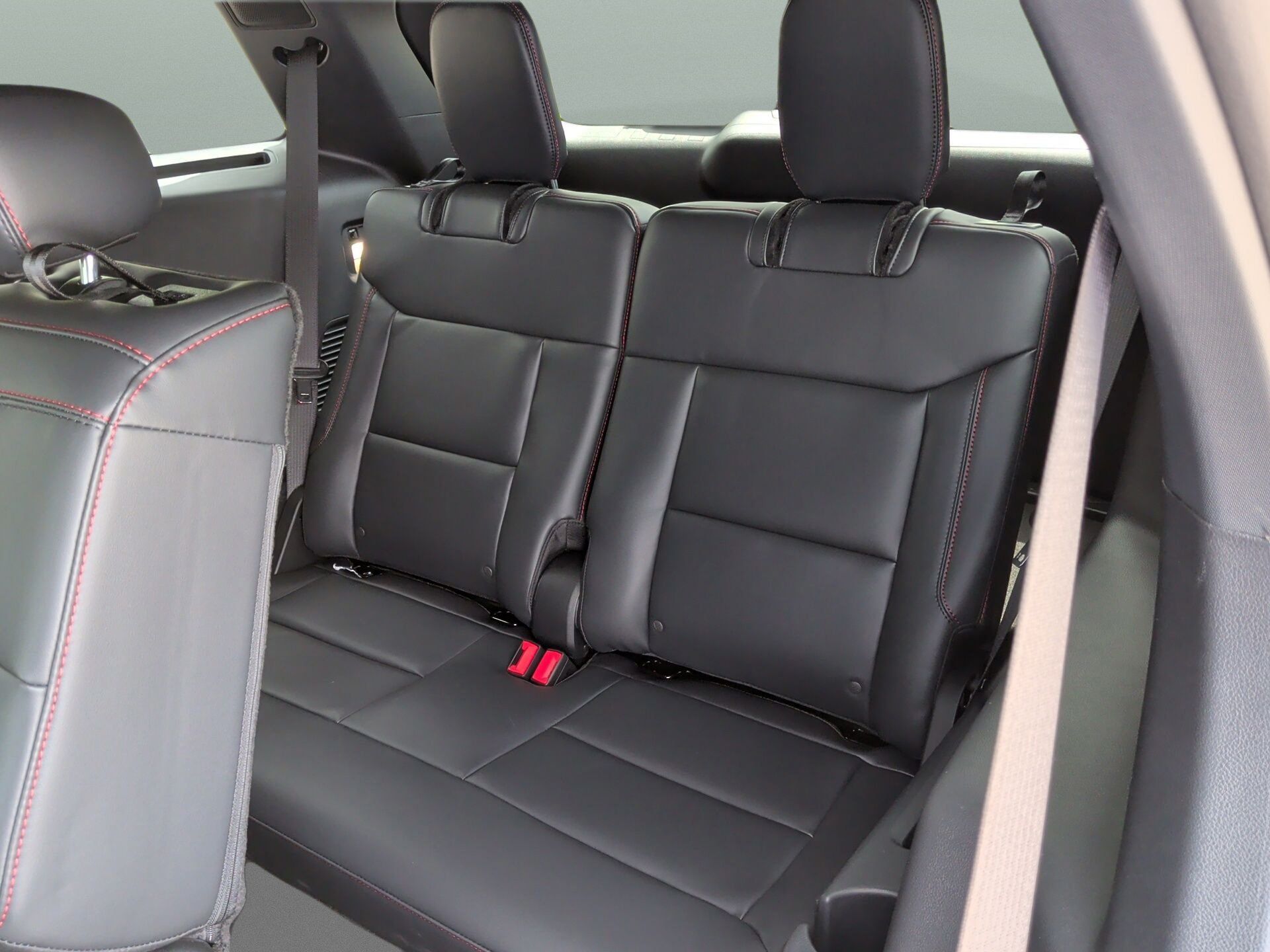 2026 Ford Explorer ST-Line - 11
