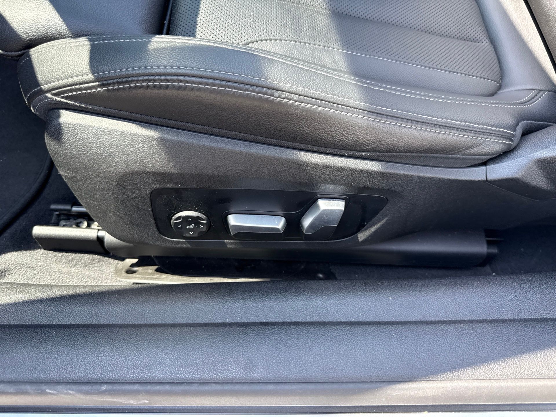 Used 2023 Black Sapphire Metallic BMW 430i image 18