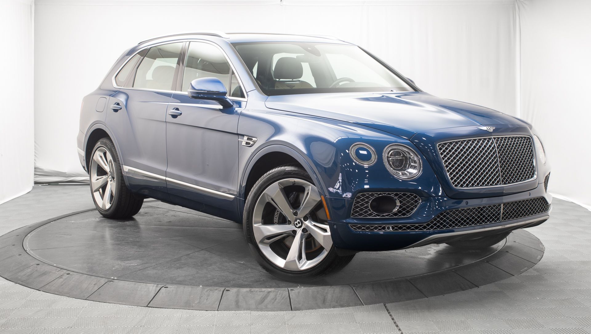 2018 Bentley Bentayga W12 Signature Edition AWD