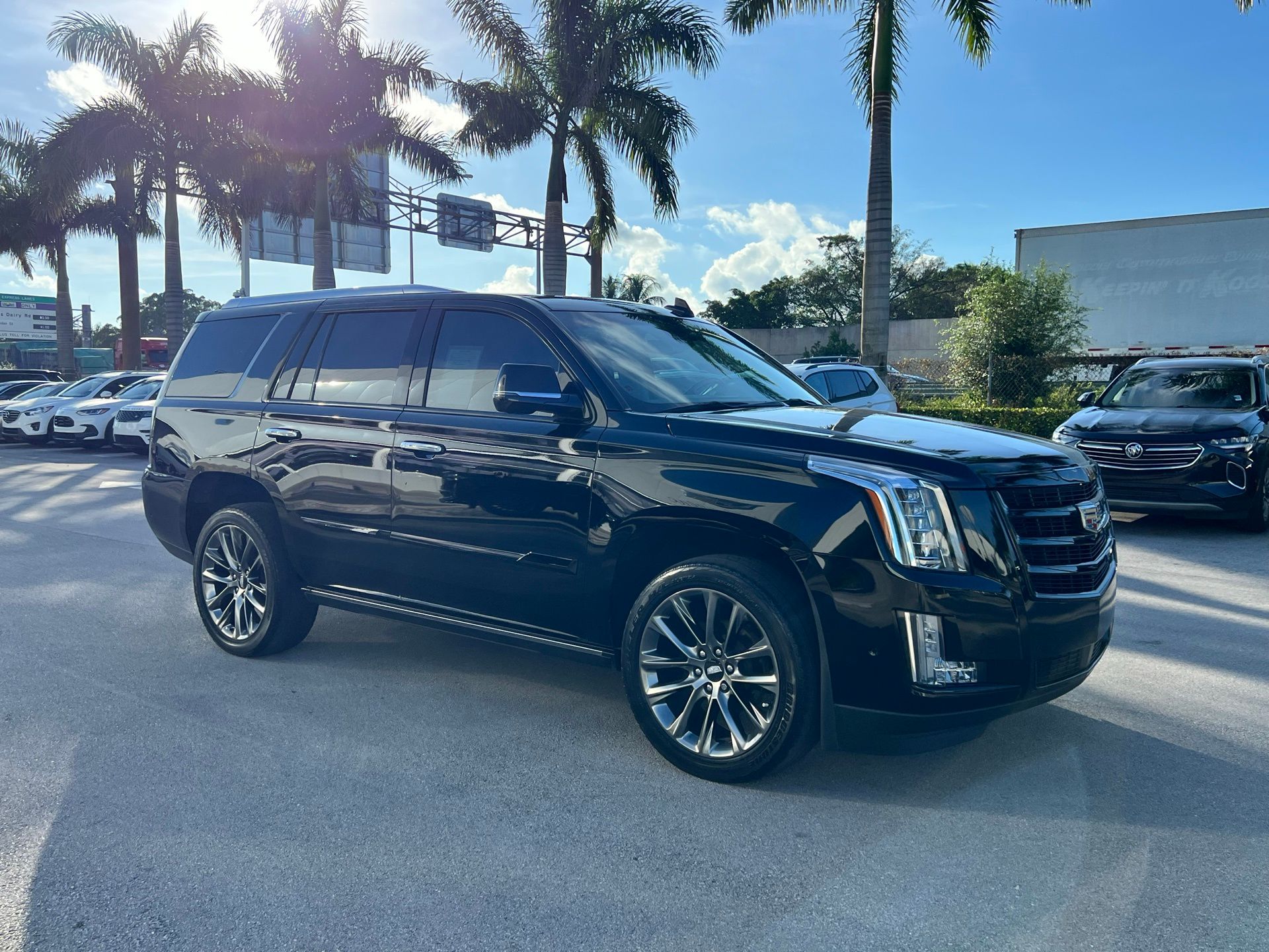 2020 Cadillac Escalade Premium Luxury 23