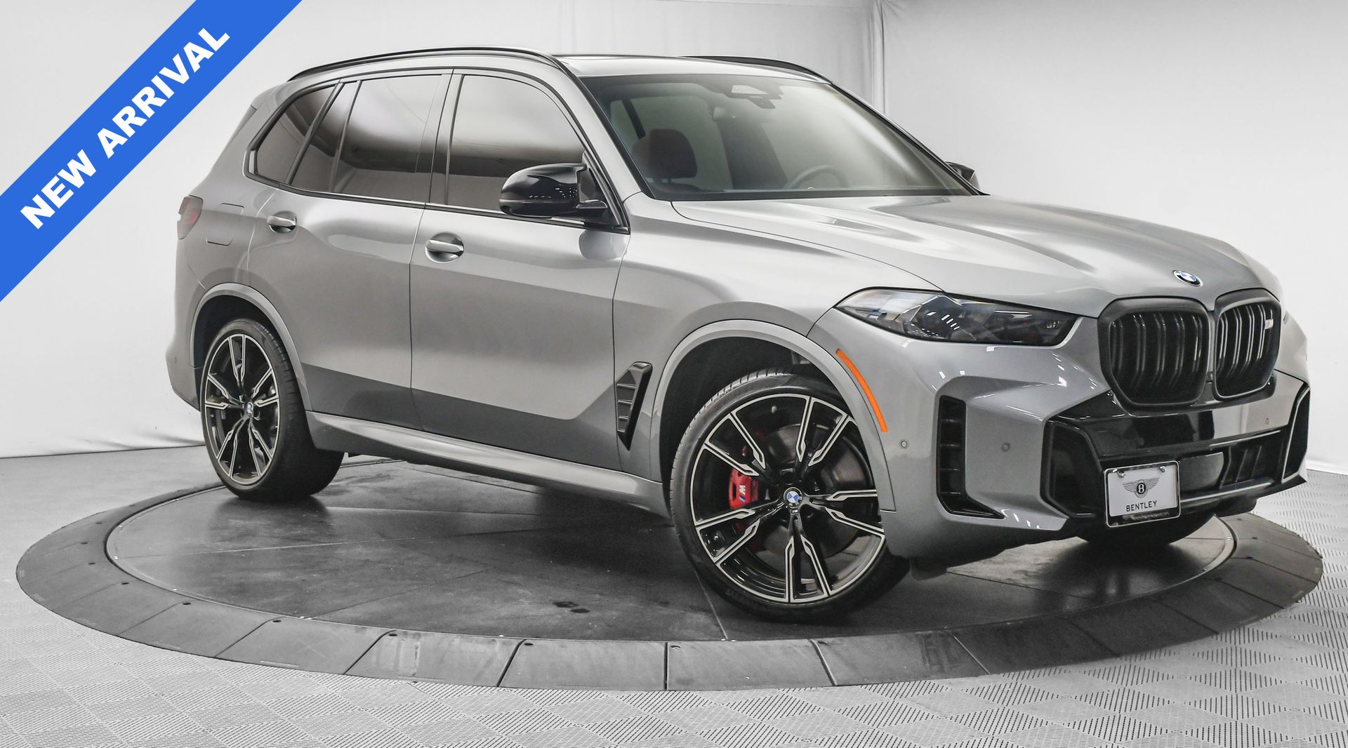 2025 BMW X5 M60i