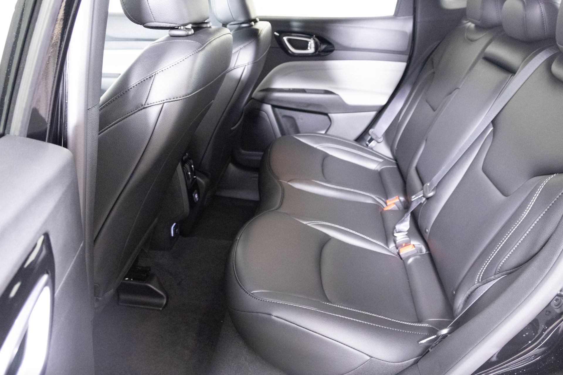 2026 JEEP COMPASS - Image 26