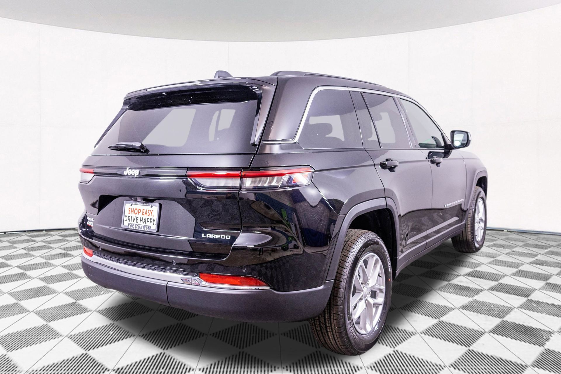 2025 JEEP GRAND CHEROKEE - Image 8