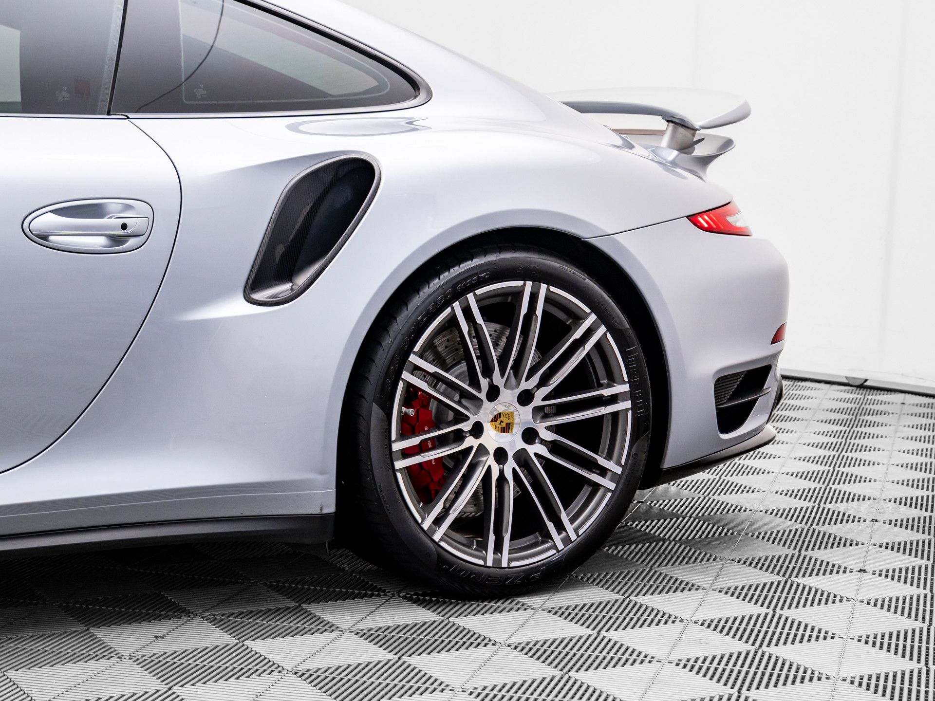 2015 Porsche 911 Turbo photo