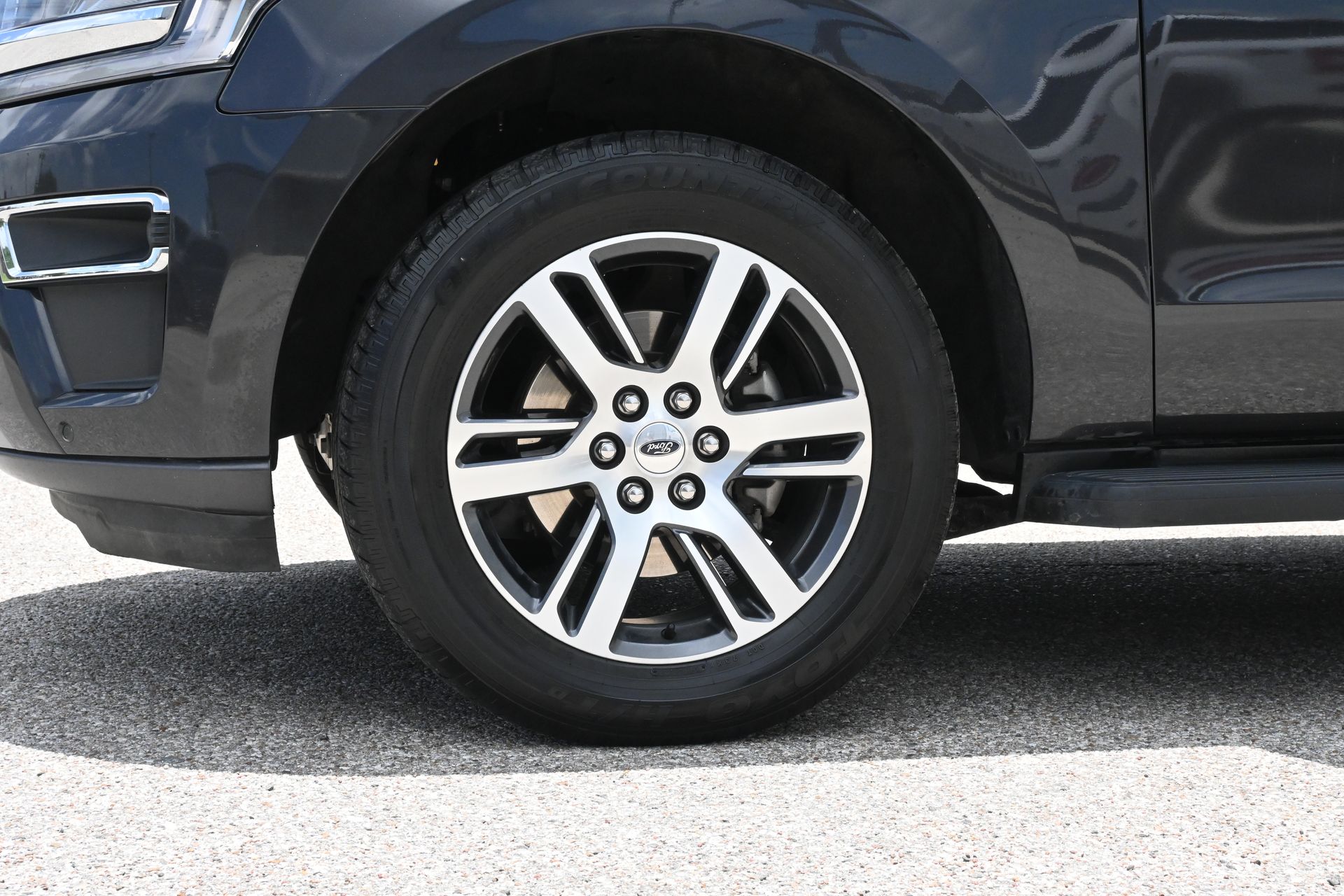 2024 Ford Expedition Limited Gray at AutoSavvy Houston Southwest