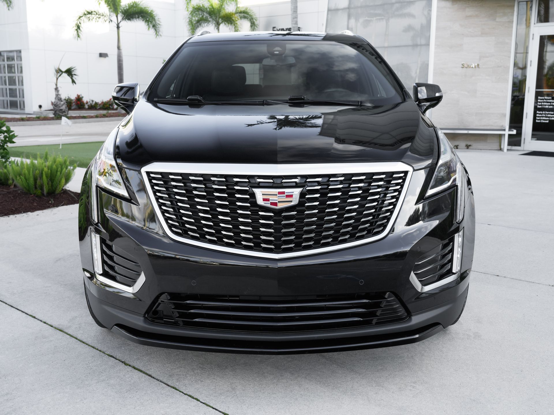 used 2025 Cadillac XT5 car, priced at $33,800