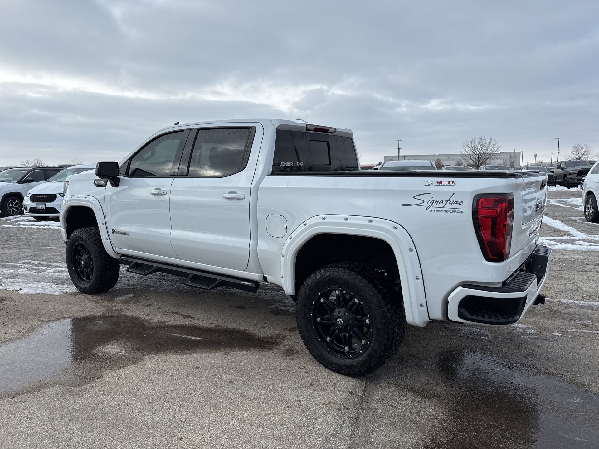 2023 GMC SIERRA - Image 8