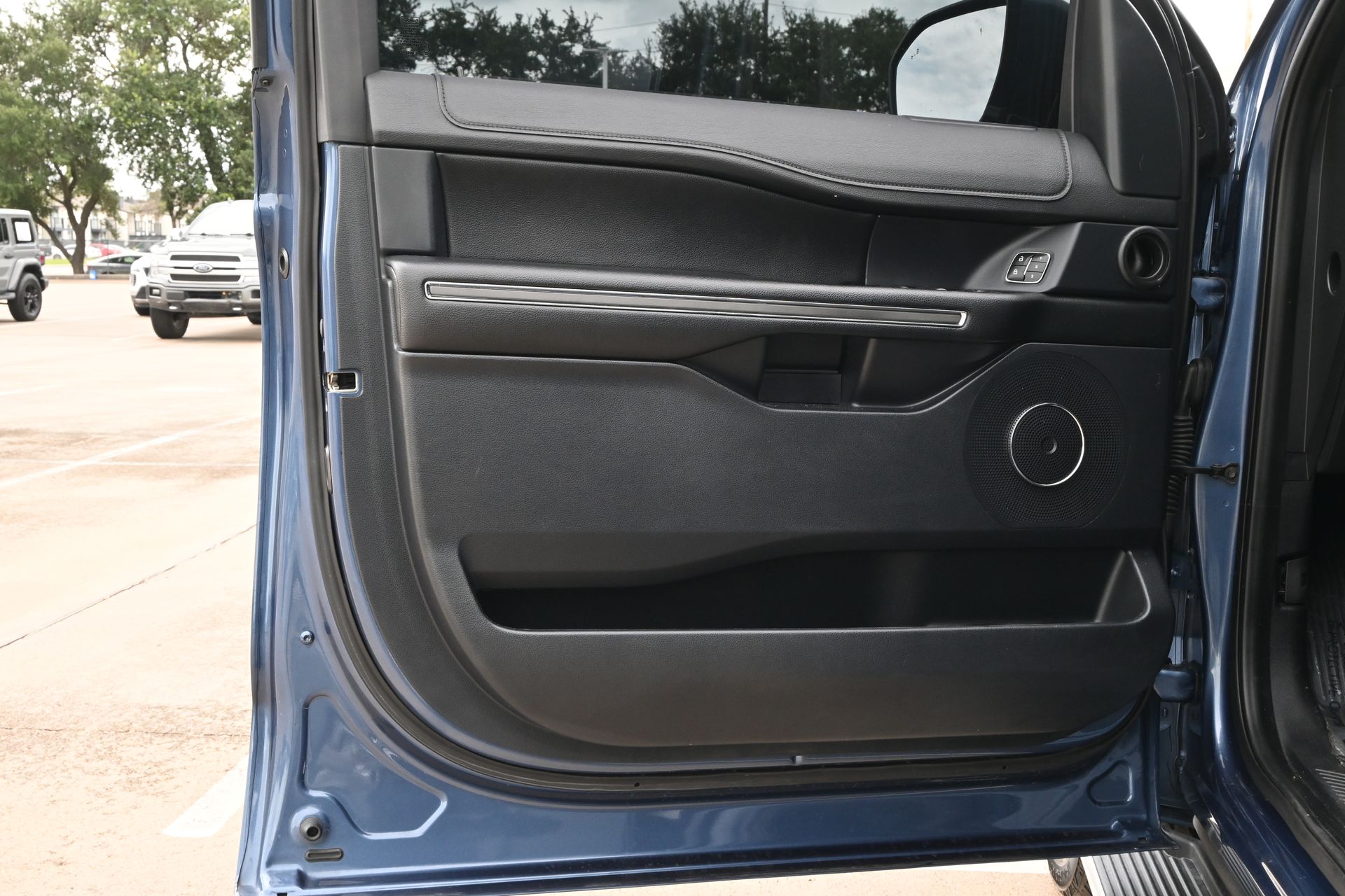 2020 Ford Expedition XLT Blue at Cook Ford