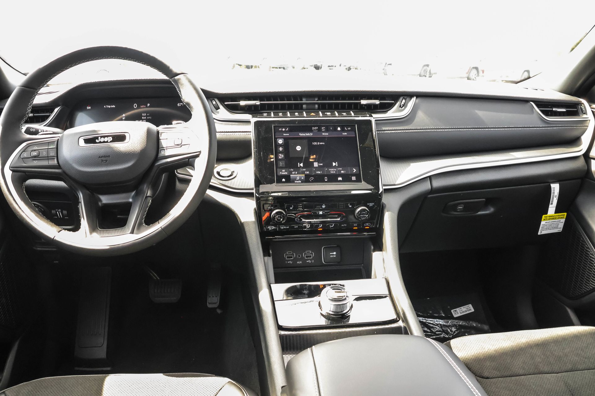 2025 JEEP GRAND CHEROKEE - Image 16