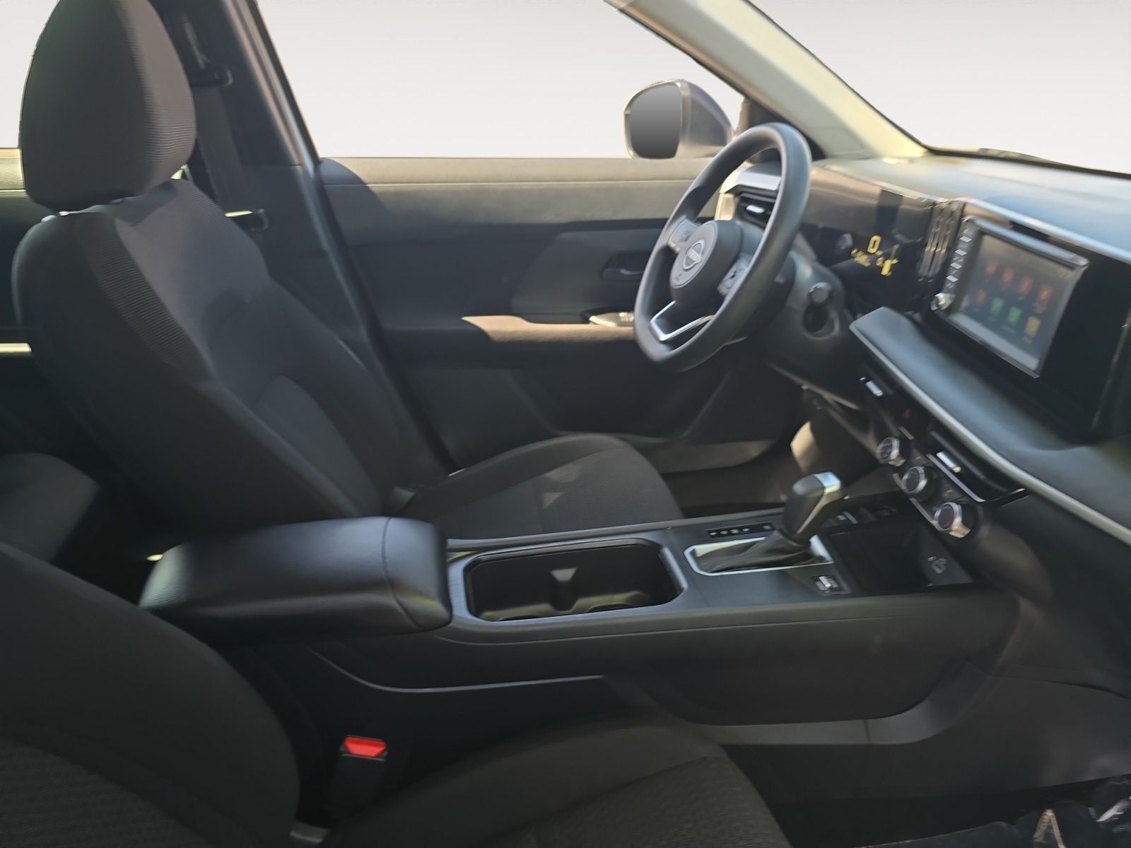Used 2025 Nissan Kicks SUV