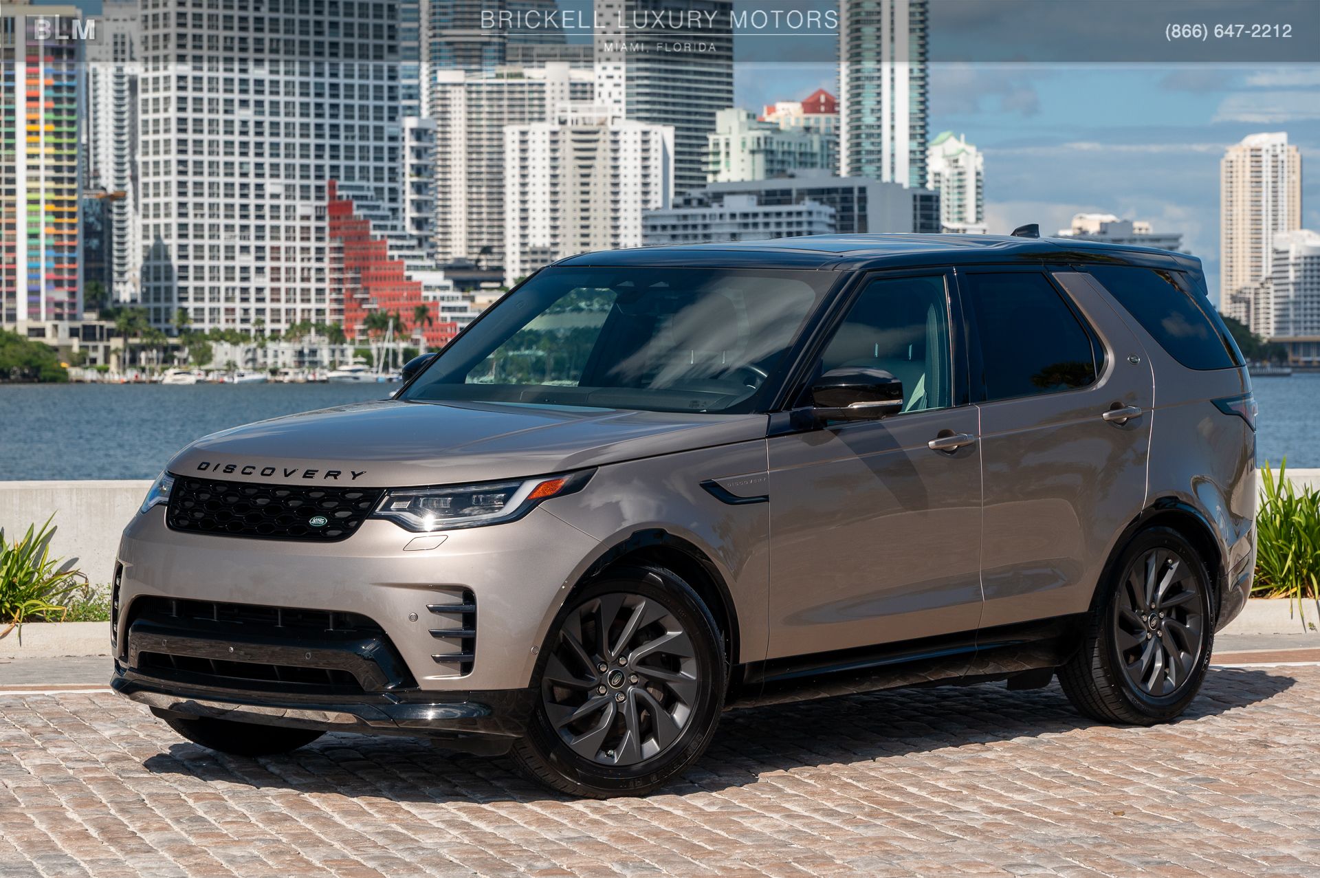 2023 Land Rover Discovery S R Dynamic - Photo 10