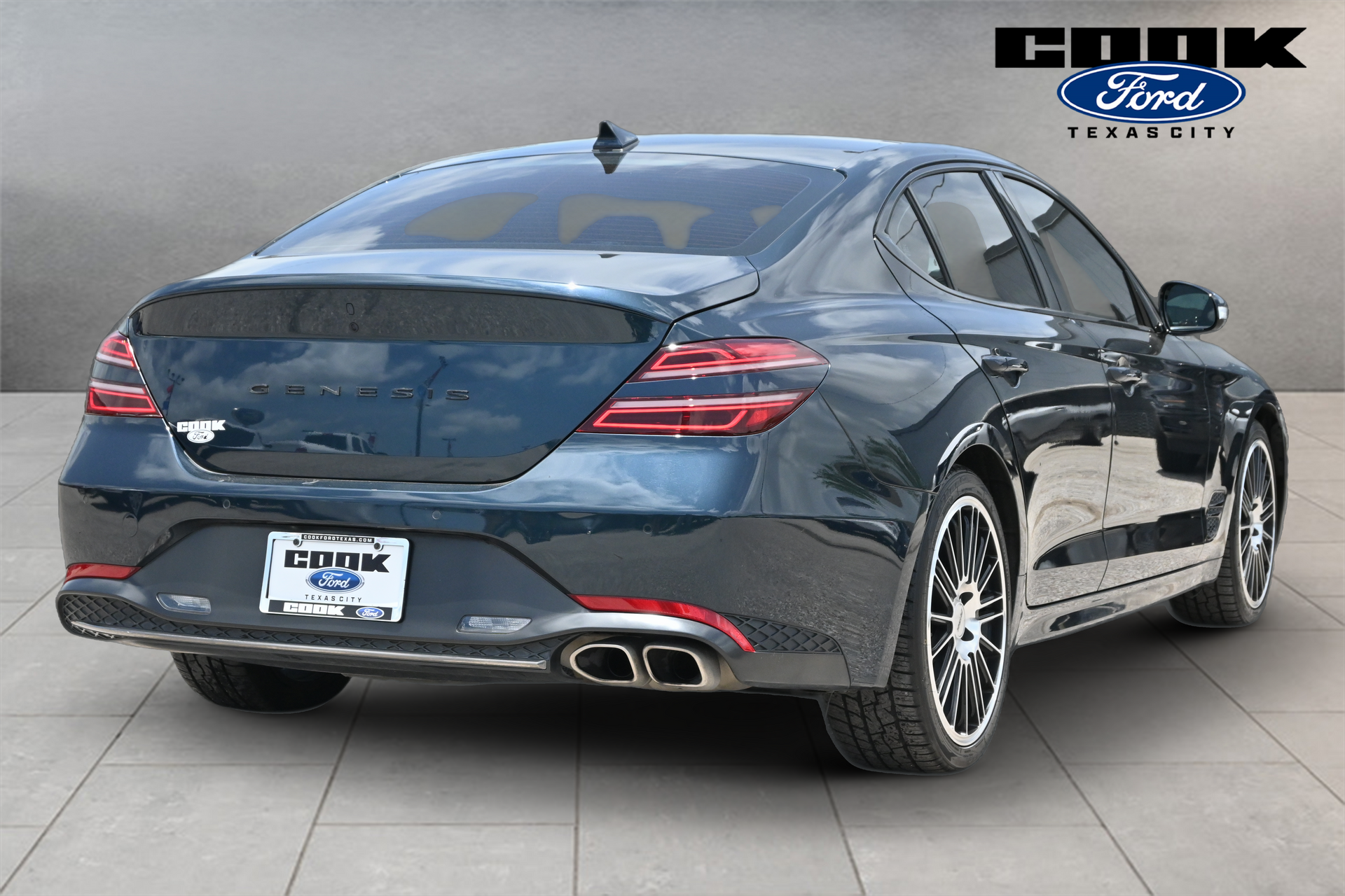 2023 Genesis G70 2.0T - 2