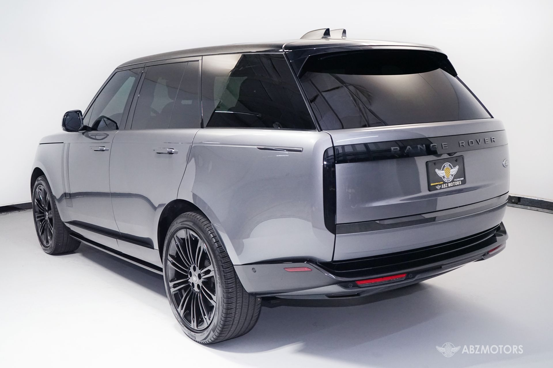 View vehicle photo 6