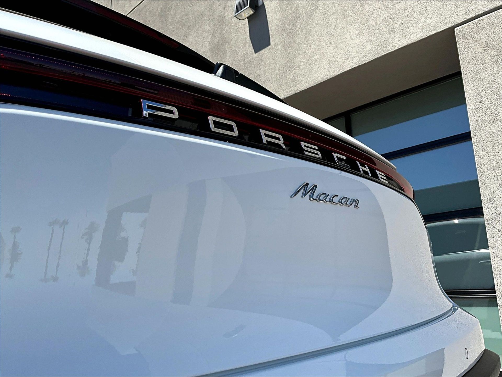 2025 Macan picture #23