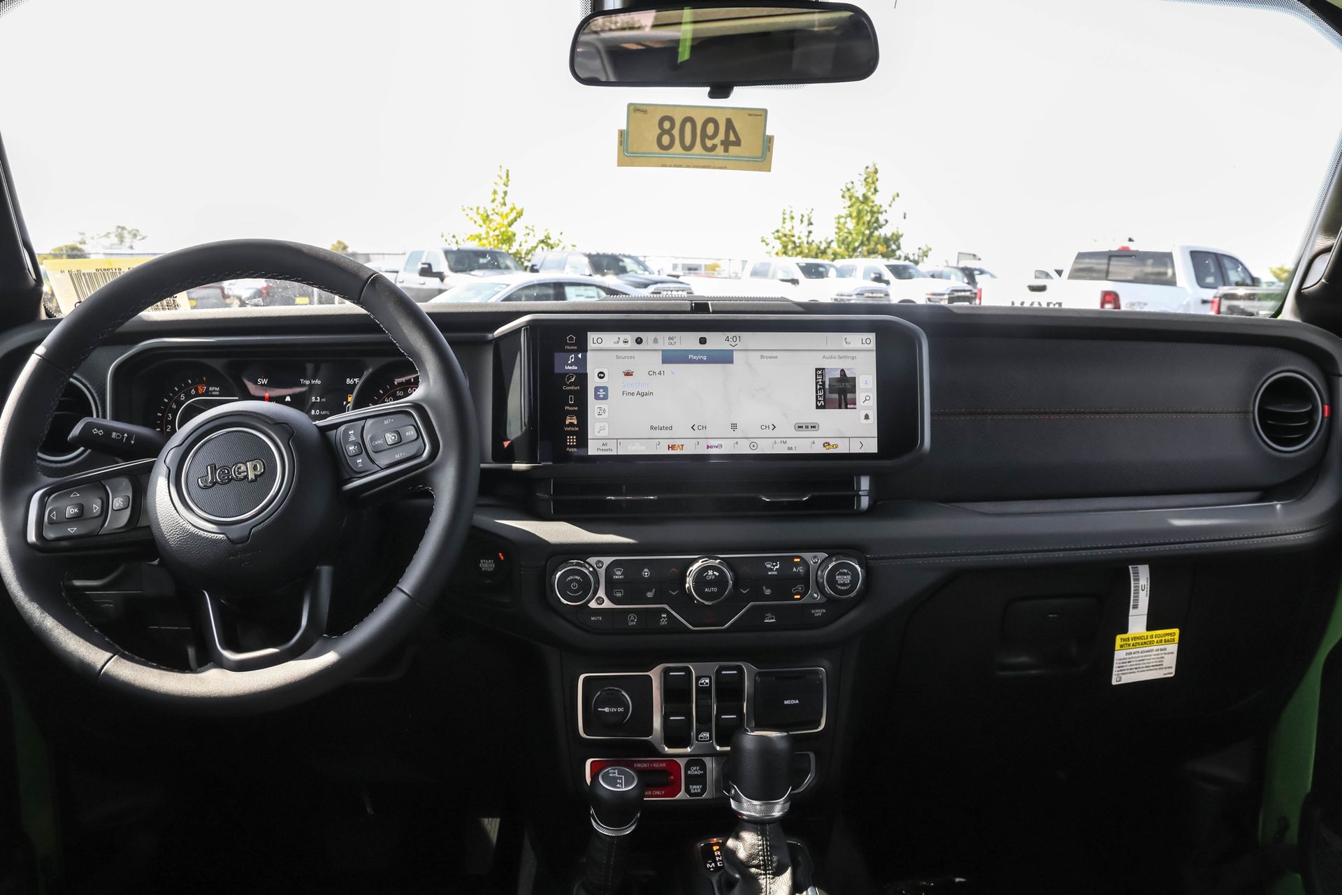 2025 JEEP GLADIATOR - Image 15