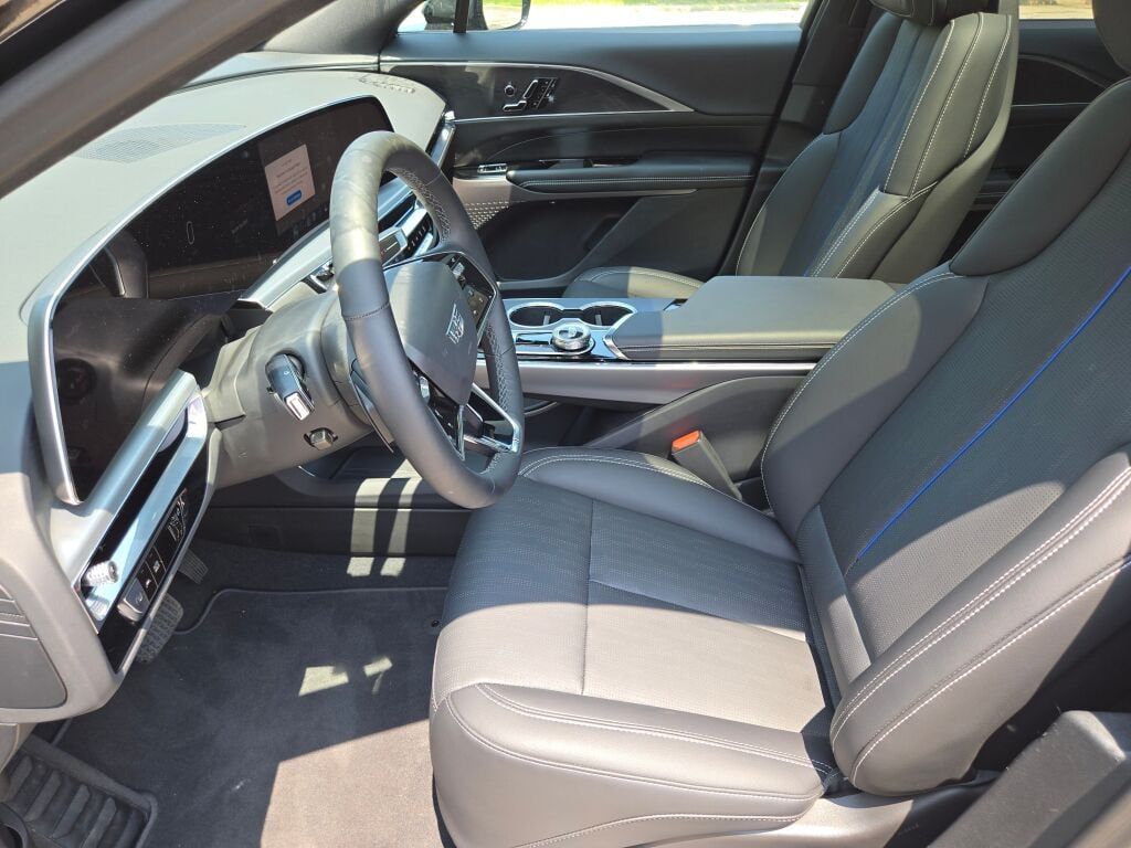 2025 Cadillac Lyriq Sport photo 20
